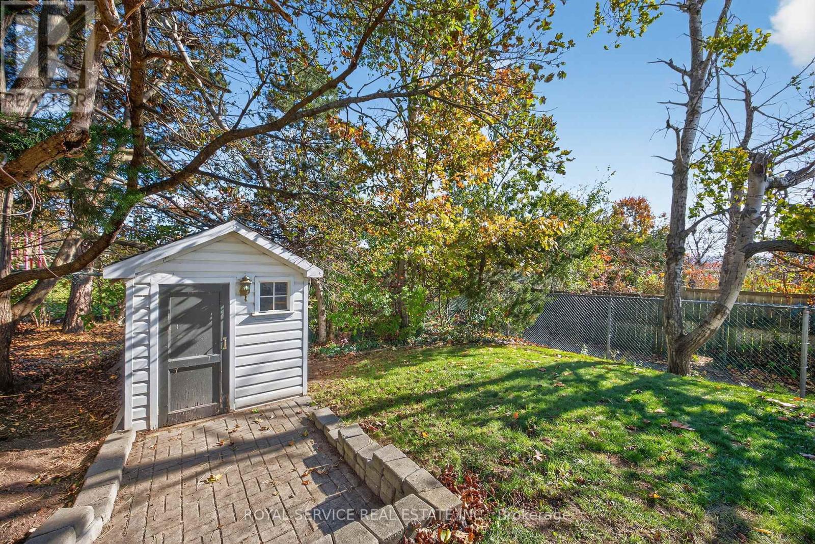 41 Hemingway Crescent, Barrie (Letitia Heights), Ontario  L4N 5G2 - Photo 47 - S12766054