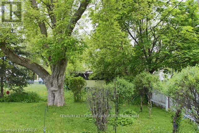 79 Kingscourt Avenue, Kingston (East Of Sir John A. Blvd), Ontario  K7K 4N8 - Photo 21 - X12765996