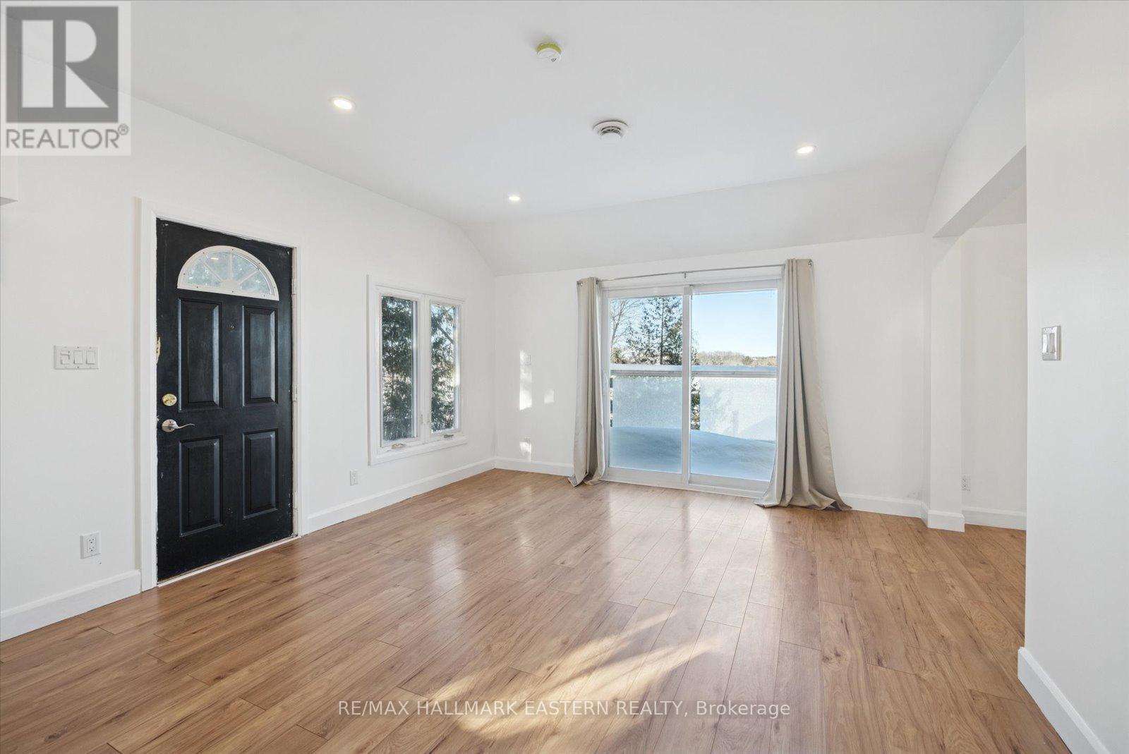 344 Fife Avenue, Selwyn, Ontario  K9J 6X3 - Photo 4 - X12766002