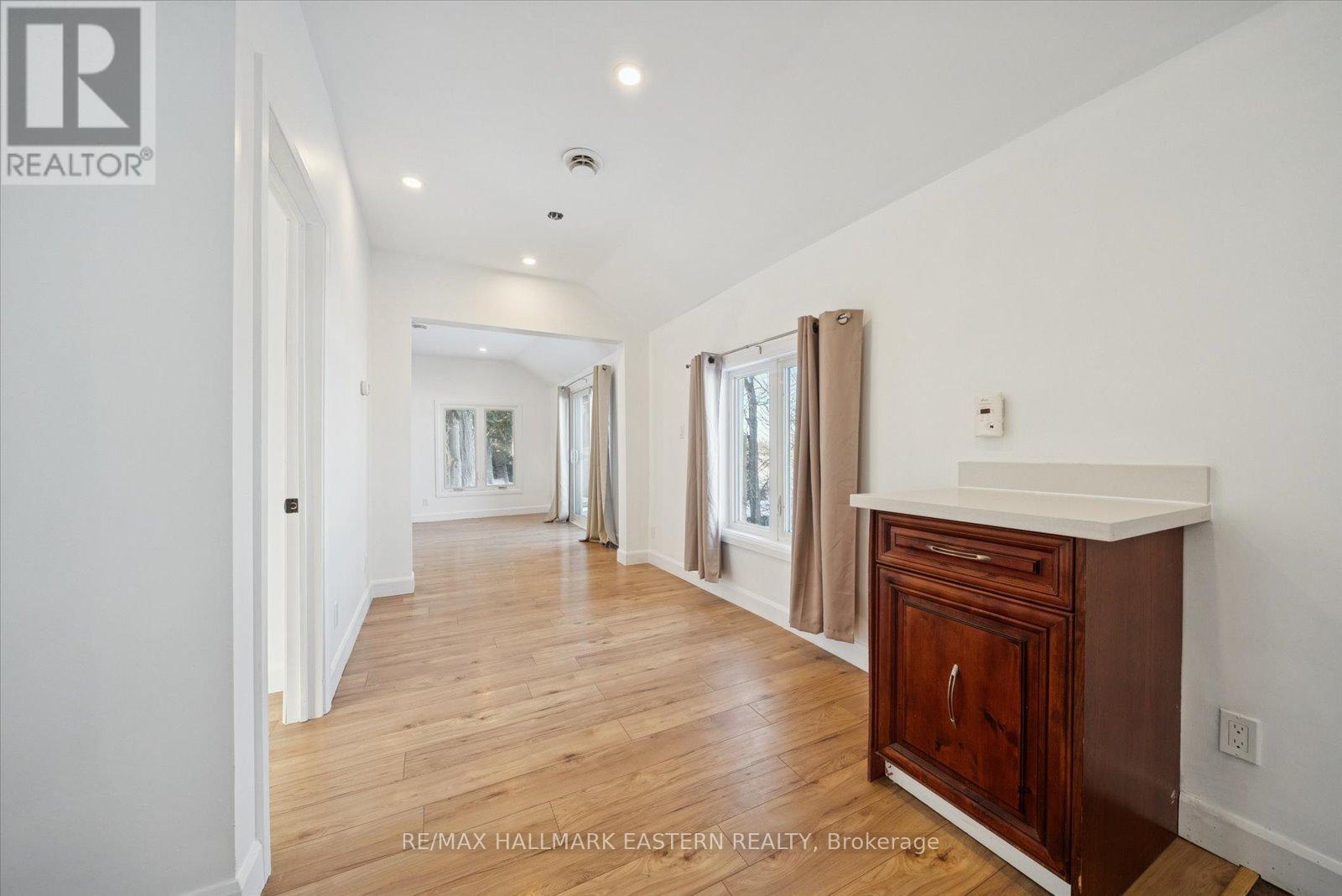 344 Fife Avenue, Selwyn, Ontario  K9J 6X3 - Photo 8 - X12766002