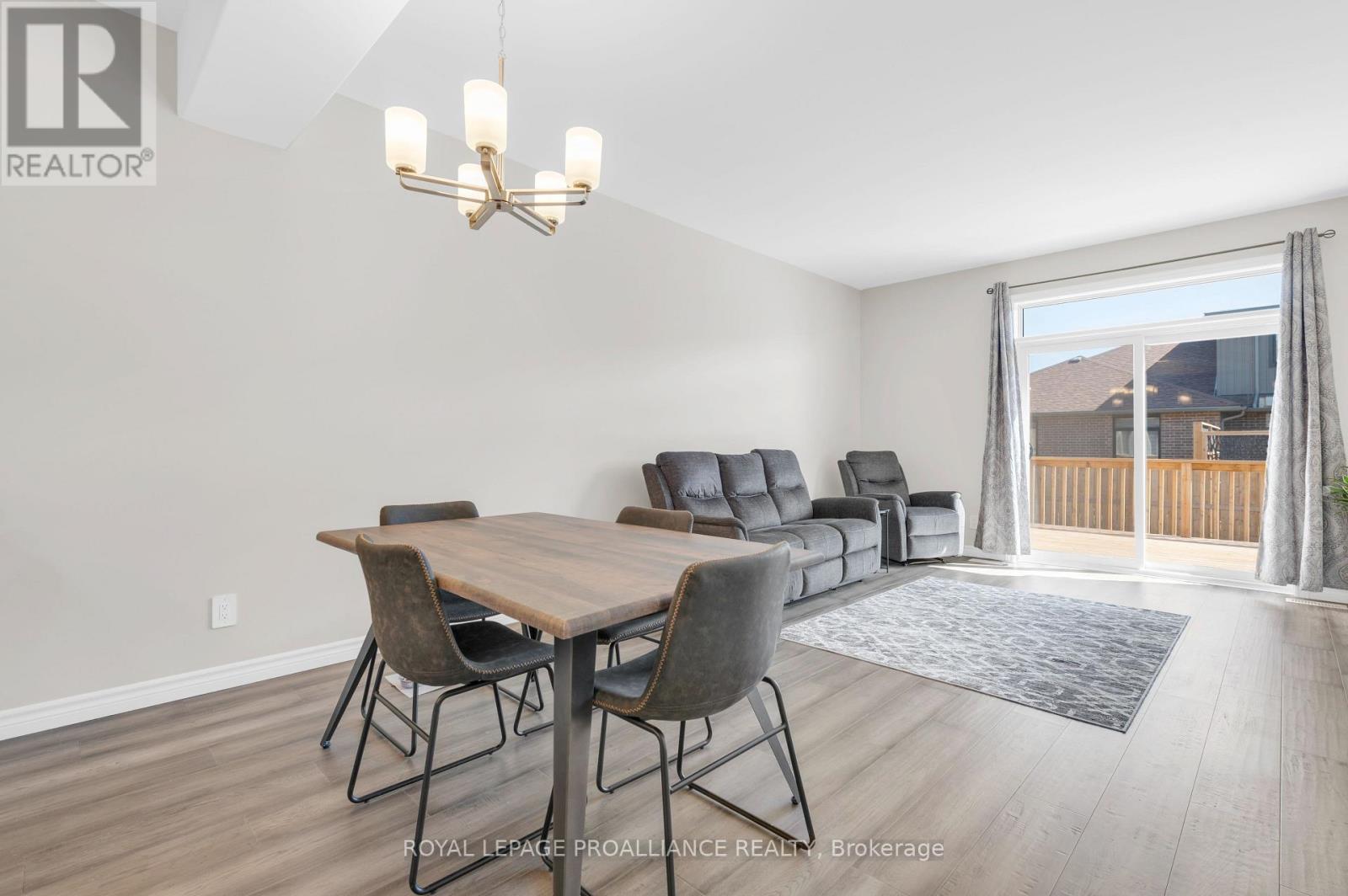 84 Athabaska Drive, Belleville (Thurlow Ward), Ontario  K8N 0T2 - Photo 16 - X12766072