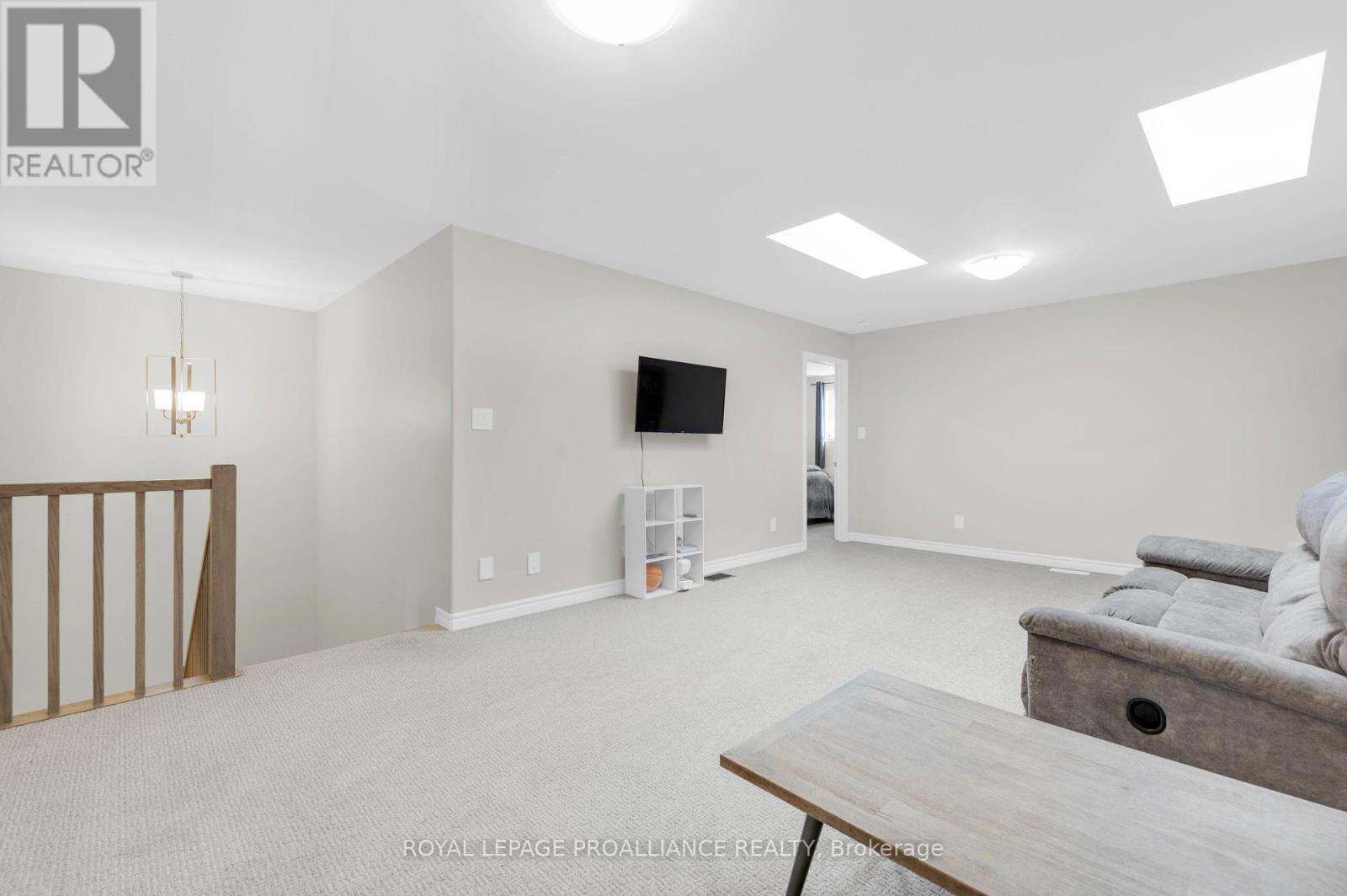 84 Athabaska Drive, Belleville (Thurlow Ward), Ontario  K8N 0T2 - Photo 24 - X12766072