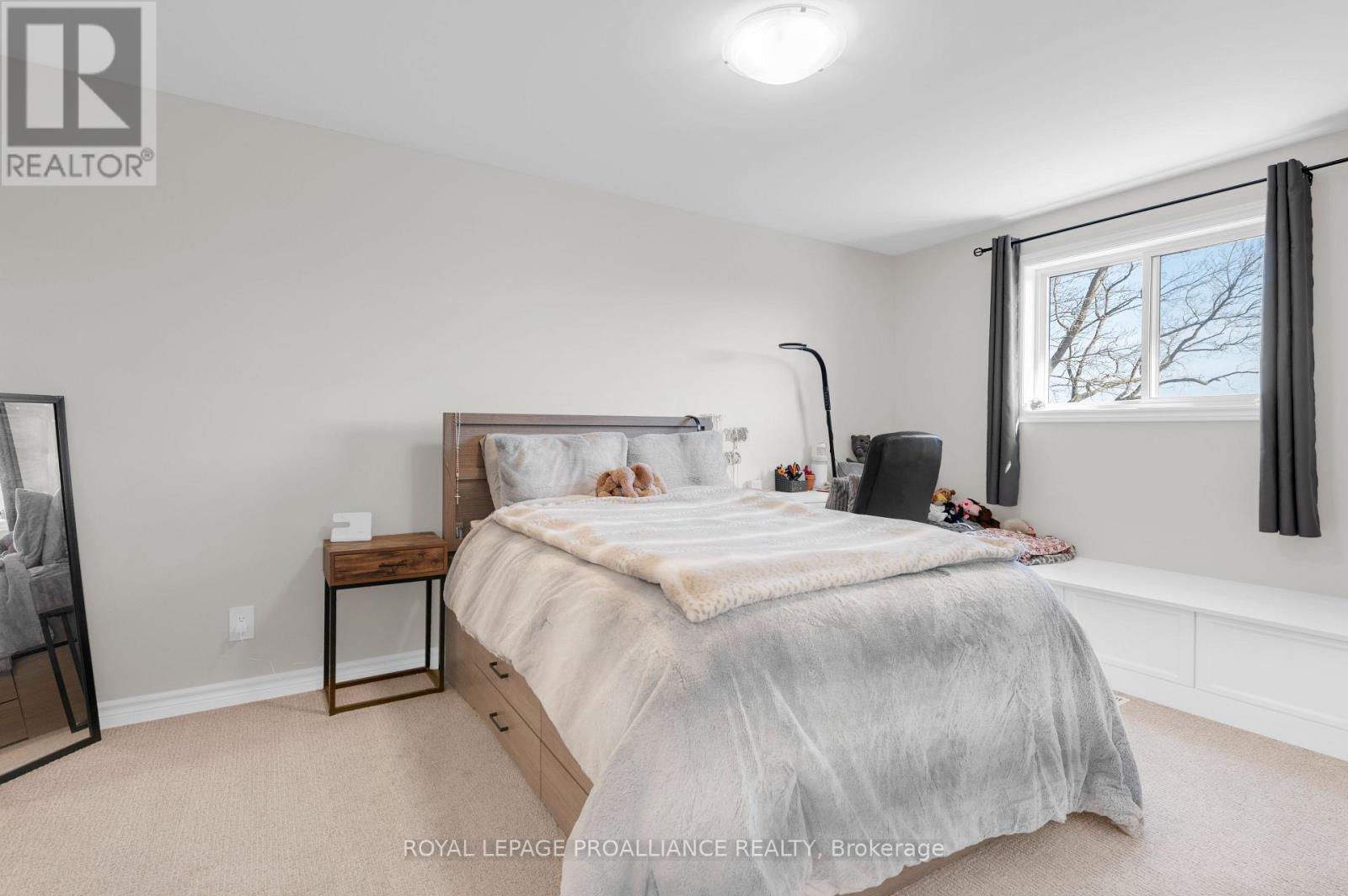 84 Athabaska Drive, Belleville (Thurlow Ward), Ontario  K8N 0T2 - Photo 27 - X12766072