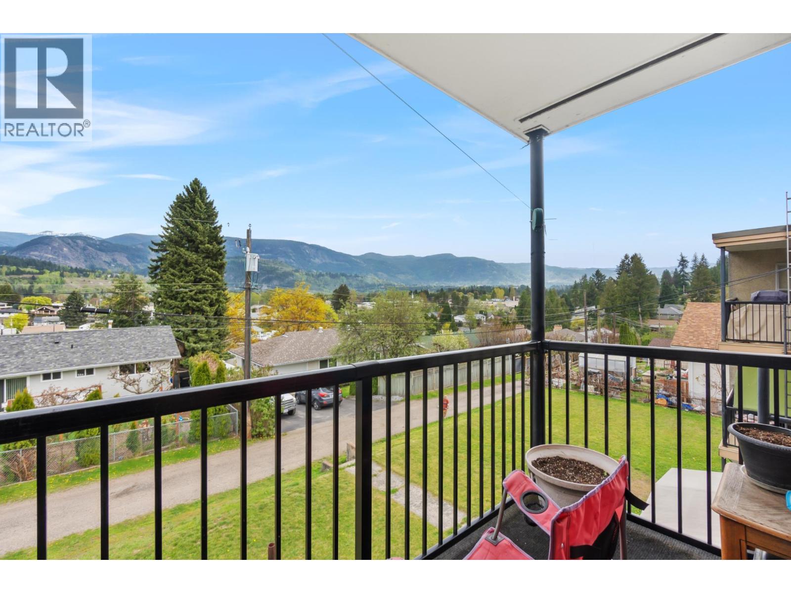 525 11th Avenue, Castlegar, British Columbia  V1N 1J6 - Photo 45 - 10375048