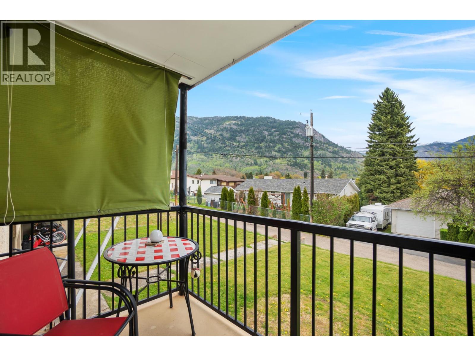 525 11th Avenue, Castlegar, British Columbia  V1N 1J6 - Photo 21 - 10375048