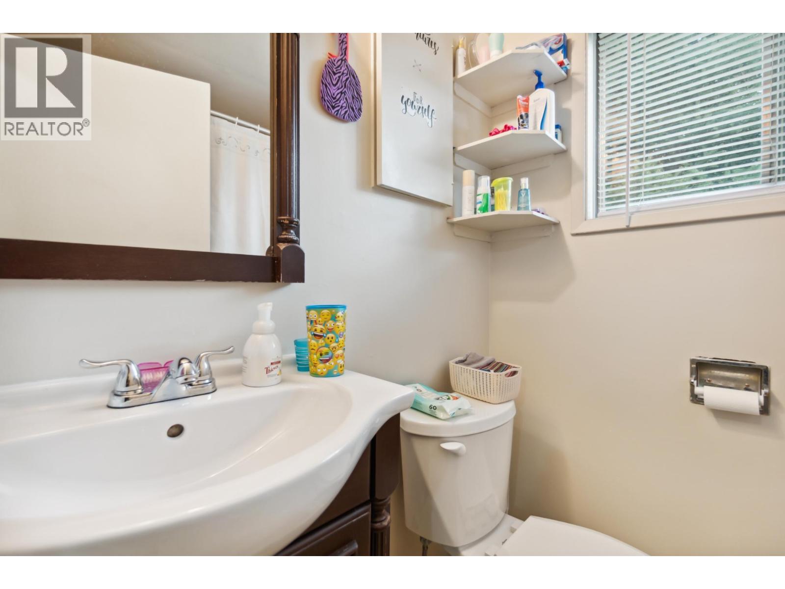 525 11th Avenue, Castlegar, British Columbia  V1N 1J6 - Photo 61 - 10375048