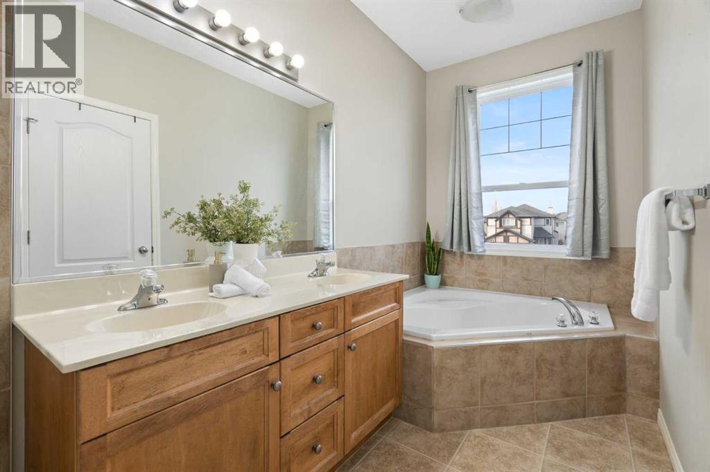 250 Royal Birch Mews Nw, Calgary, Alberta  T3G 5P1 - Photo 22 - A2283837