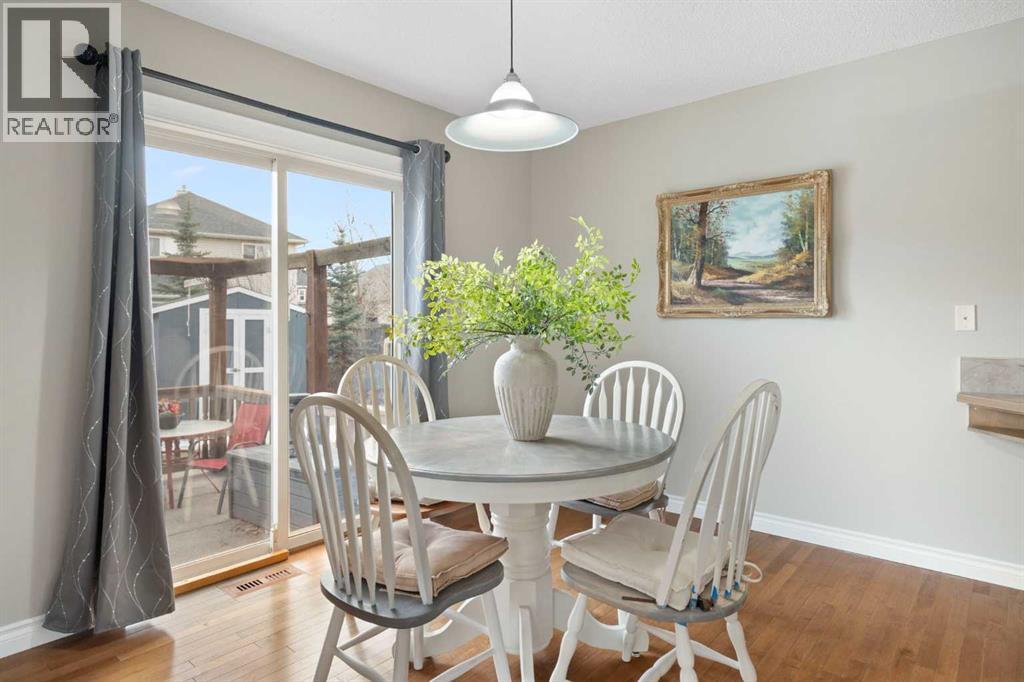 250 Royal Birch Mews Nw, Calgary, Alberta  T3G 5P1 - Photo 7 - A2283837