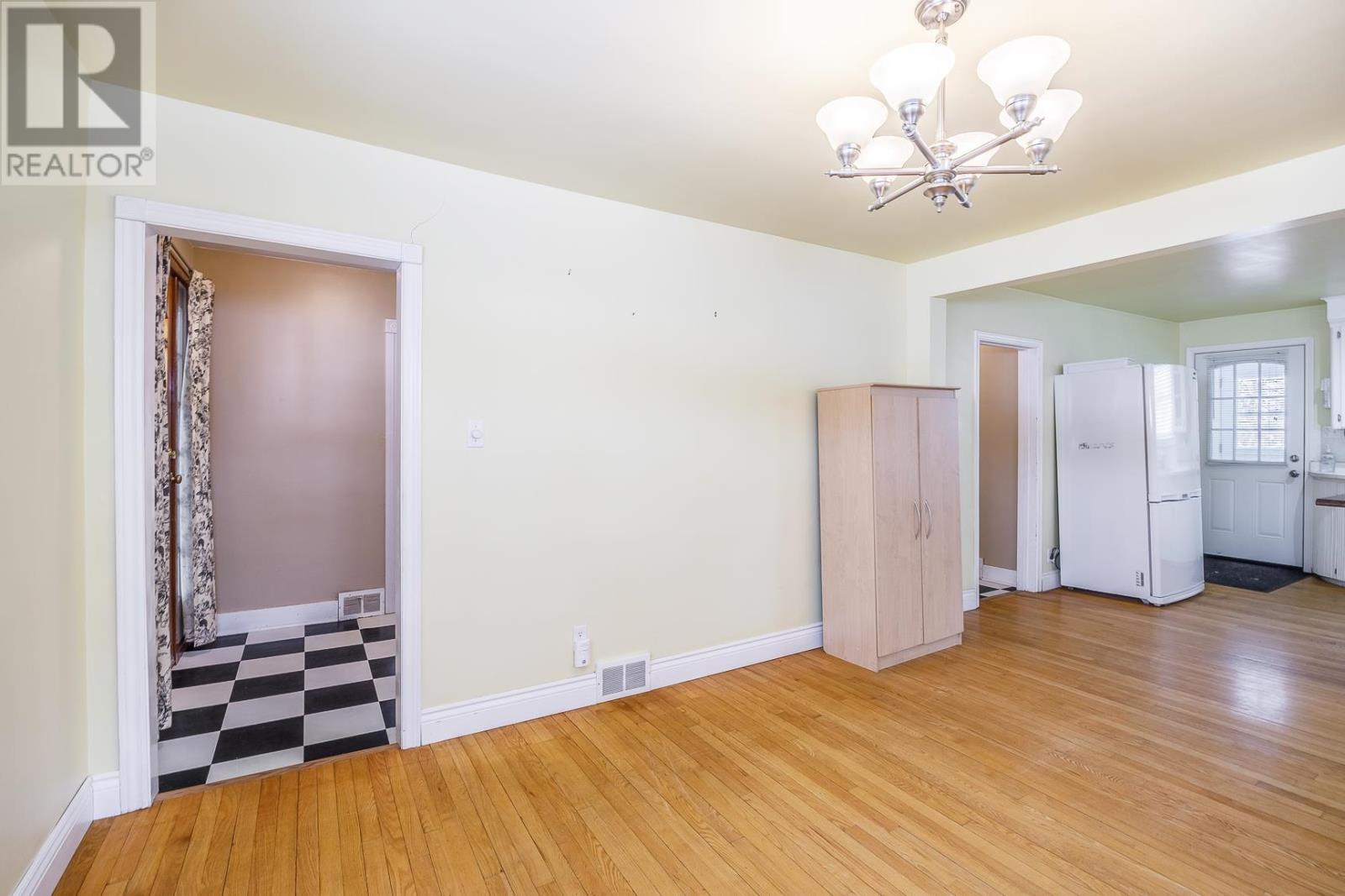 117 Spruce St, Sault Ste. Marie, Ontario  P6B 2G8 - Photo 10 - SM260244