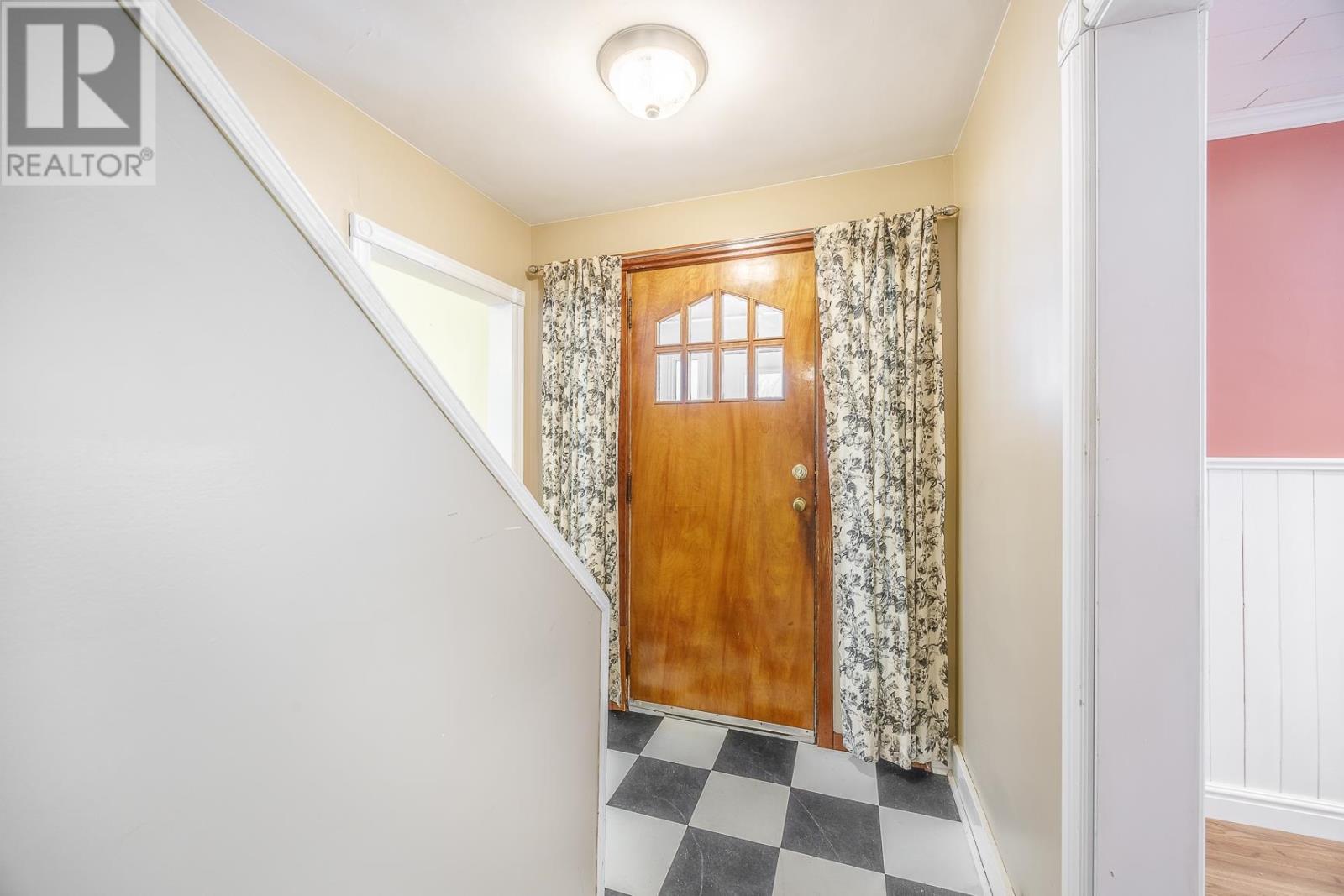 117 Spruce St, Sault Ste. Marie, Ontario  P6B 2G8 - Photo 15 - SM260244