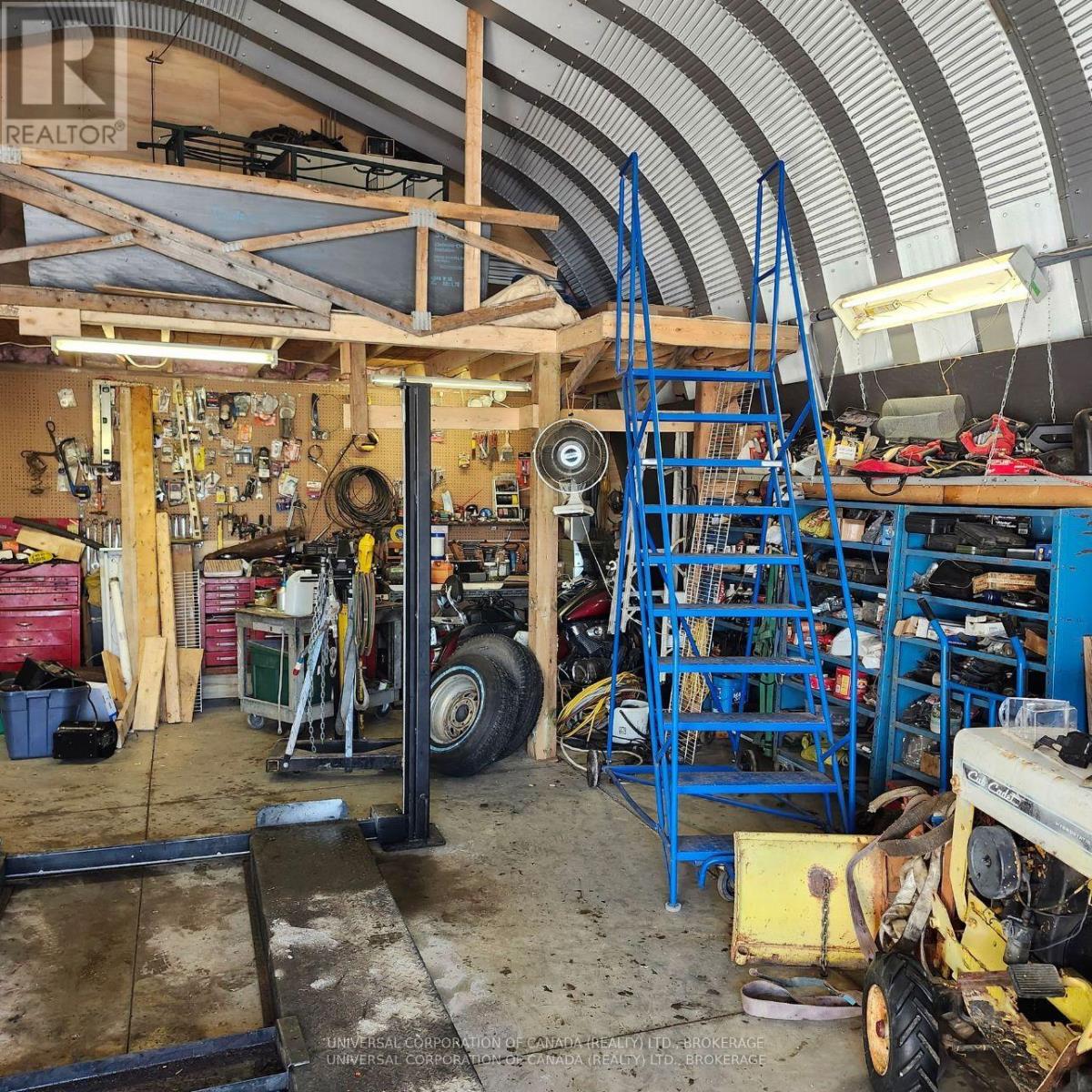 Photo 37 of 40 for 49840 Dingle Street