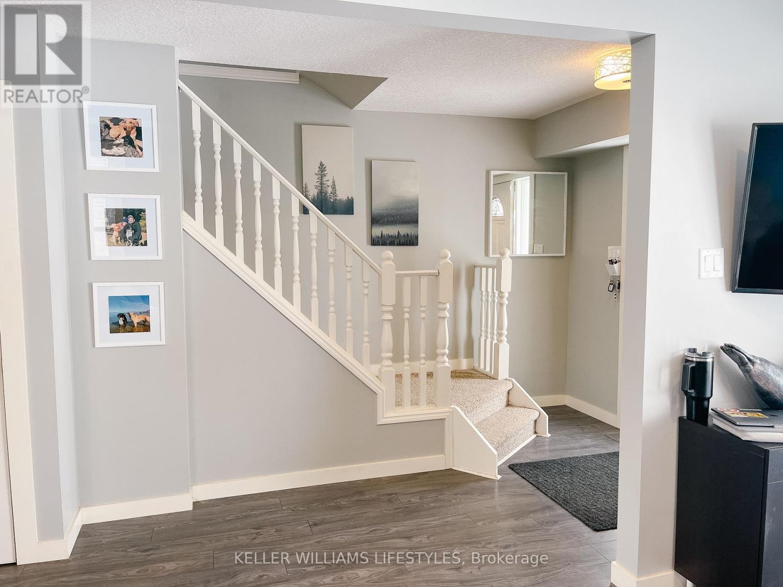 291 Conway Drive, London South, Ontario  N6E 3J6 - Photo 10 - X12766130