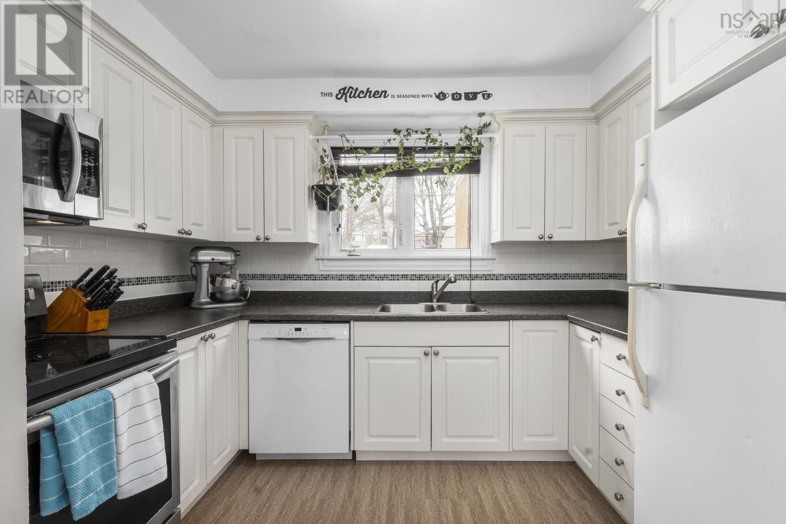 155 Stokil Drive, Sackville, Nova Scotia  B4C 2V5 - Photo 11 - 202602294