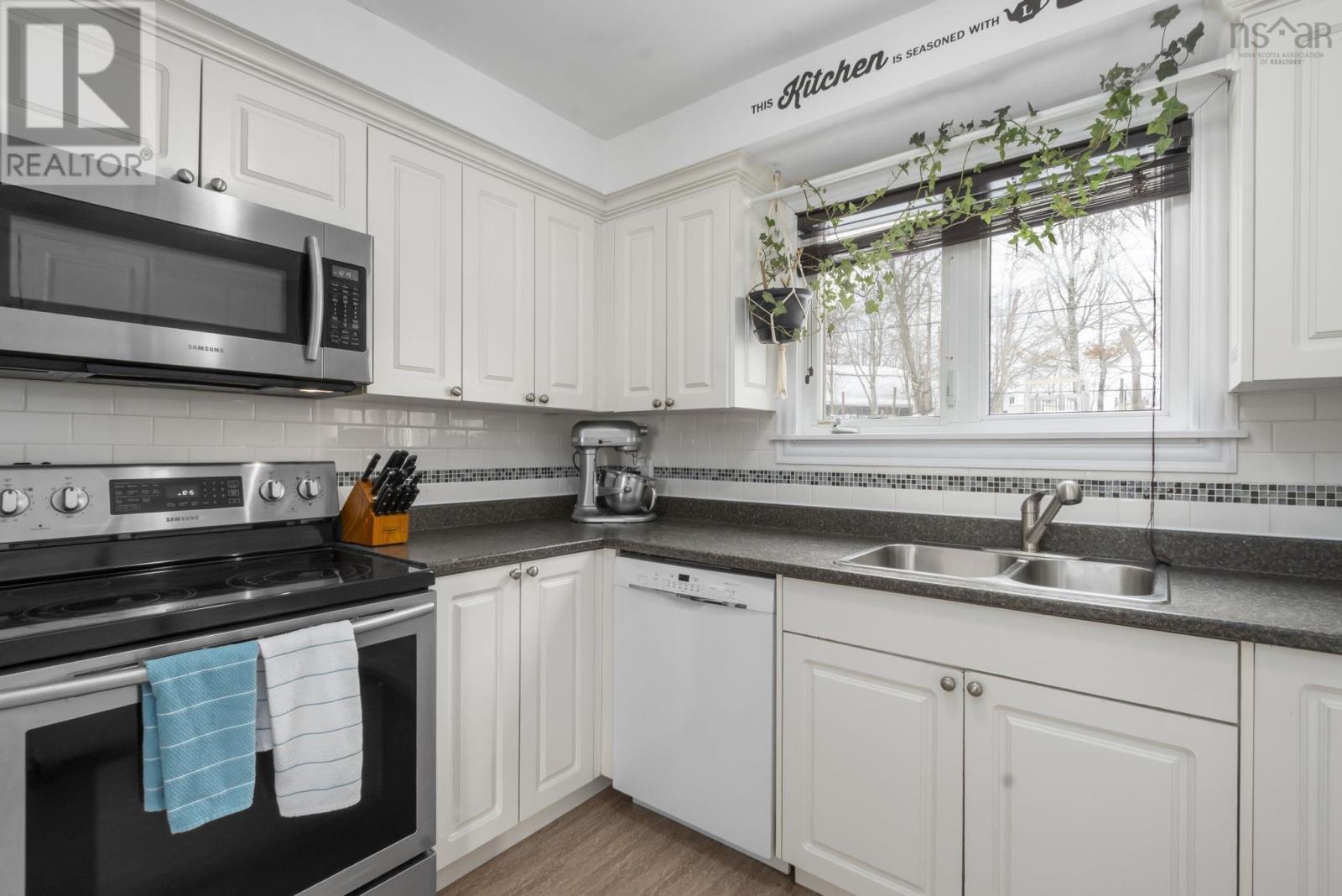 155 Stokil Drive, Sackville, Nova Scotia  B4C 2V5 - Photo 12 - 202602294