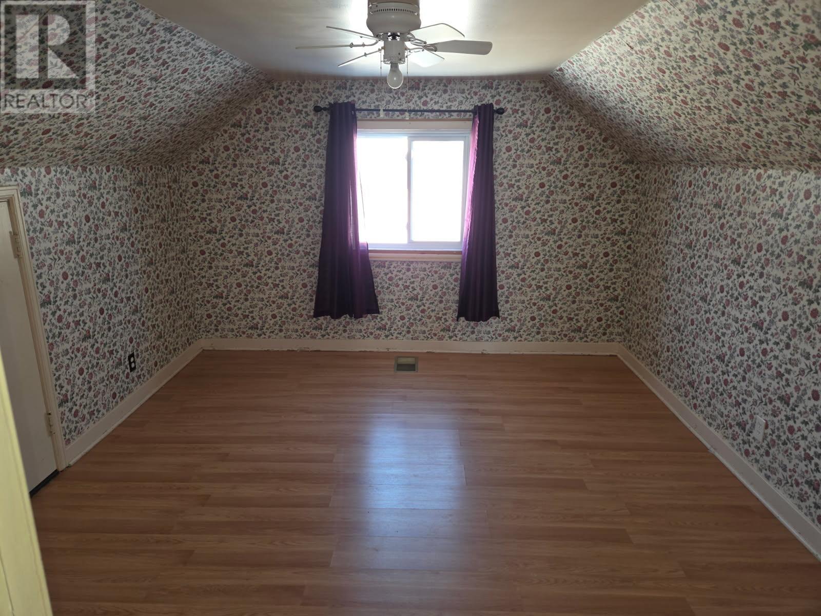 10 Elizabeth Ave, Terrace Bay, Ontario  P0T 2W0 - Photo 14 - TB252397