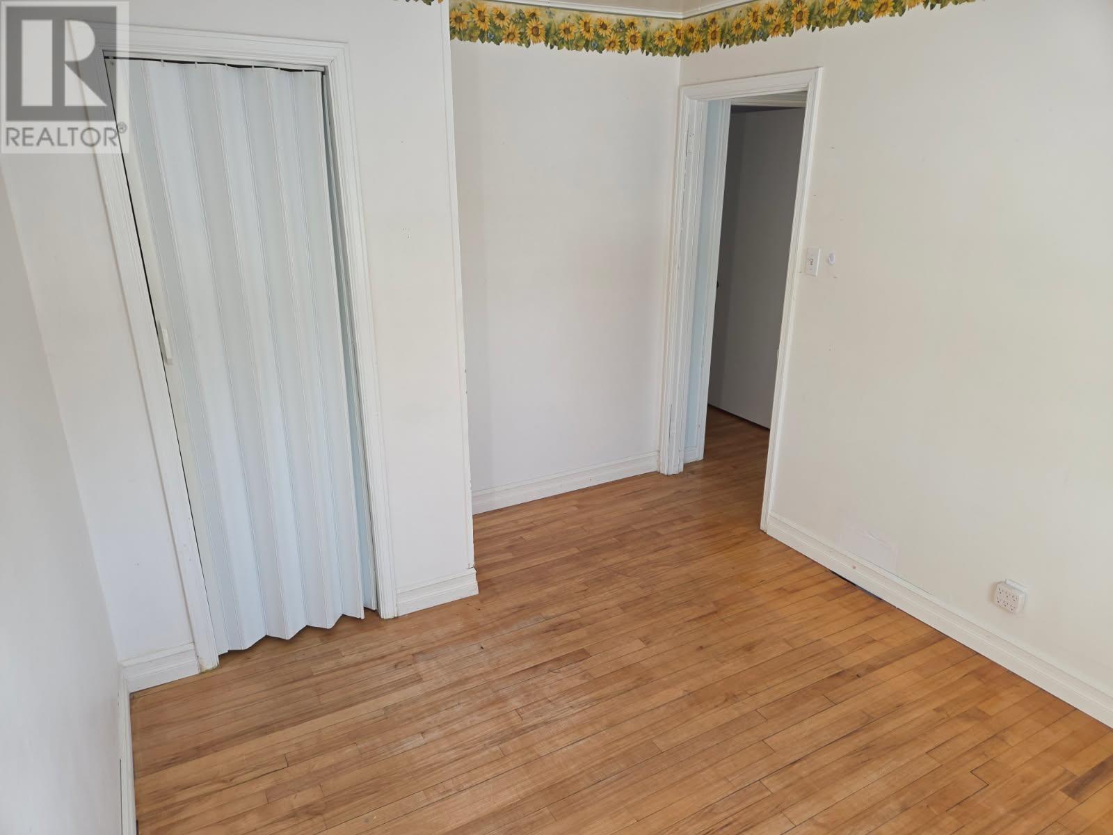 10 Elizabeth Ave, Terrace Bay, Ontario  P0T 2W0 - Photo 9 - TB252397