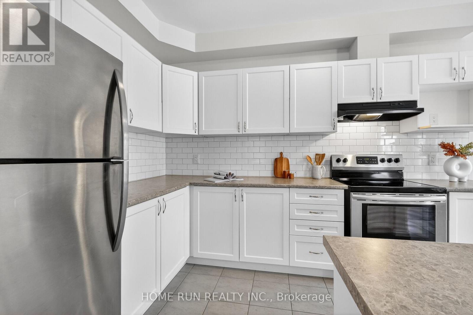 735 Megrez Way, Ottawa, Ontario  K2J 6S8 - Photo 5 - X12766078