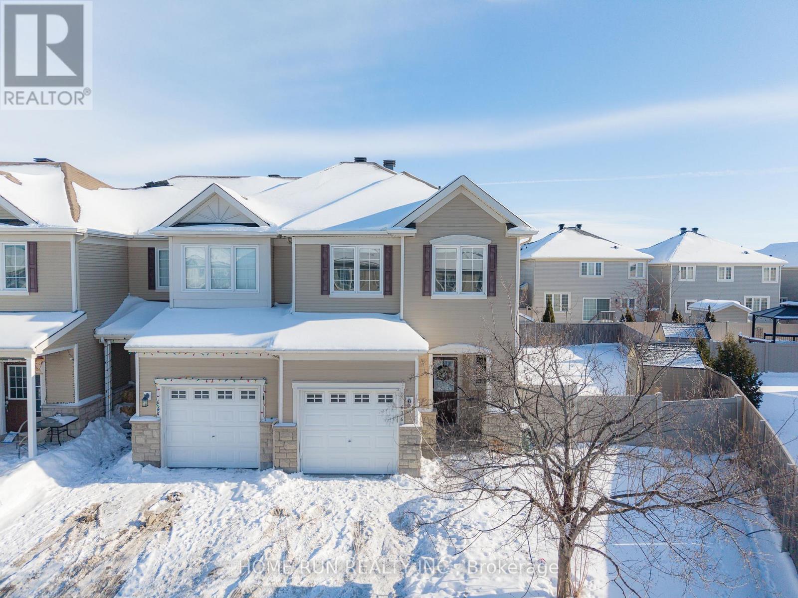 636 Pamplona Private, Ottawa, Ontario  K2J 5T4 - Photo 2 - X12766108