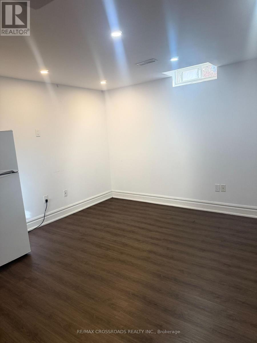 81 Trumpeter Street, Toronto, Ontario  M1B 6H1 - Photo 5 - E12578616