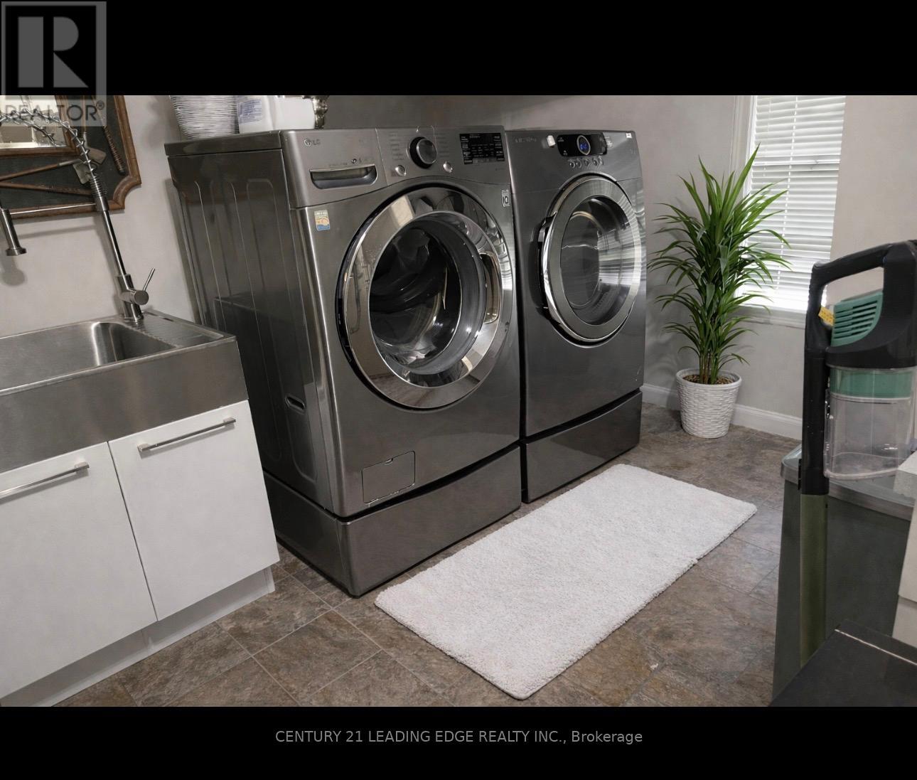 21 Buggey Lane, Ajax, Ontario  L1Z 1X4 - Photo 27 - E12638826