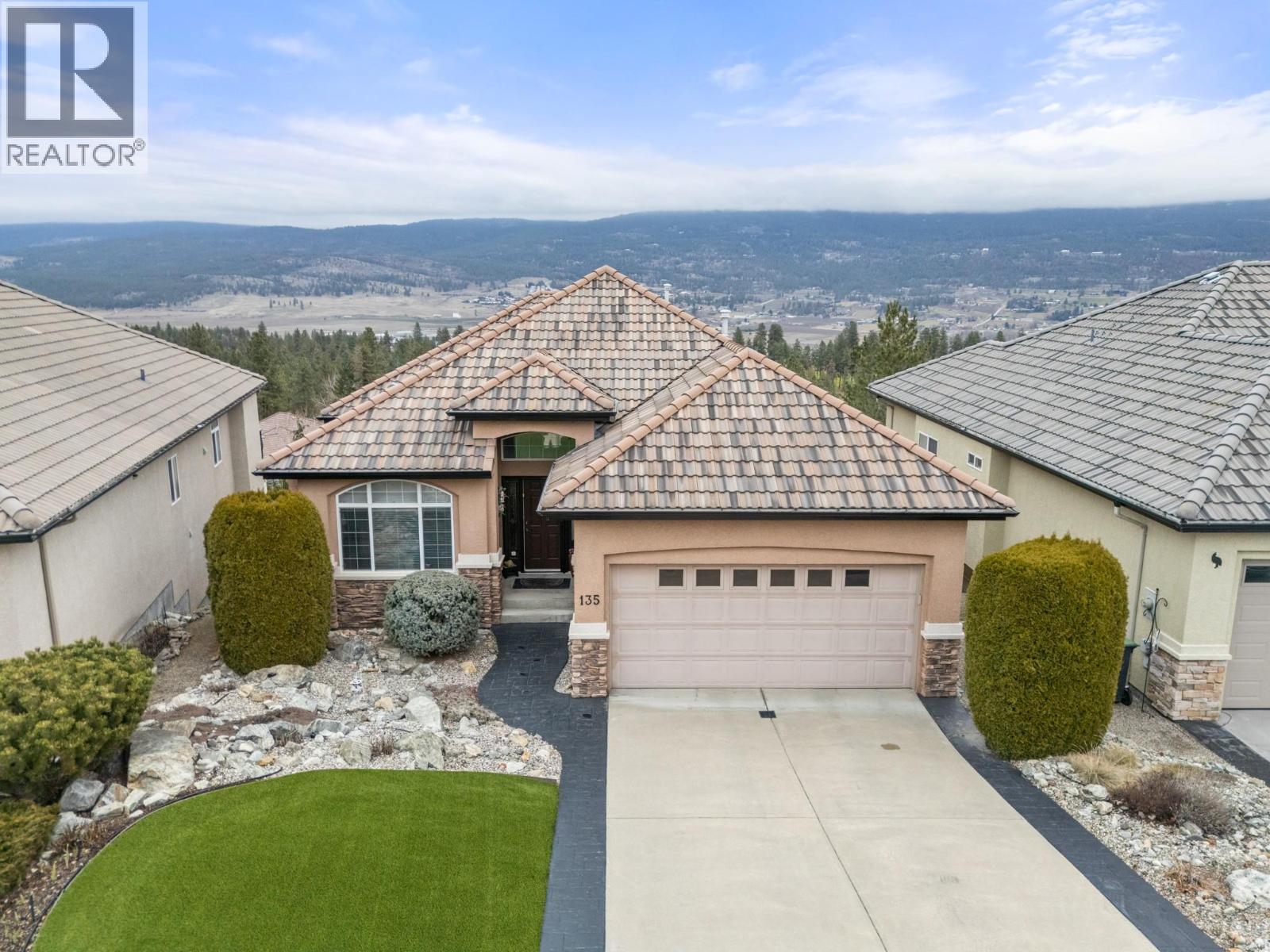 1950 Capistrano Drive Unit# 135, Kelowna, British Columbia V1V 2N7 (29333532)
