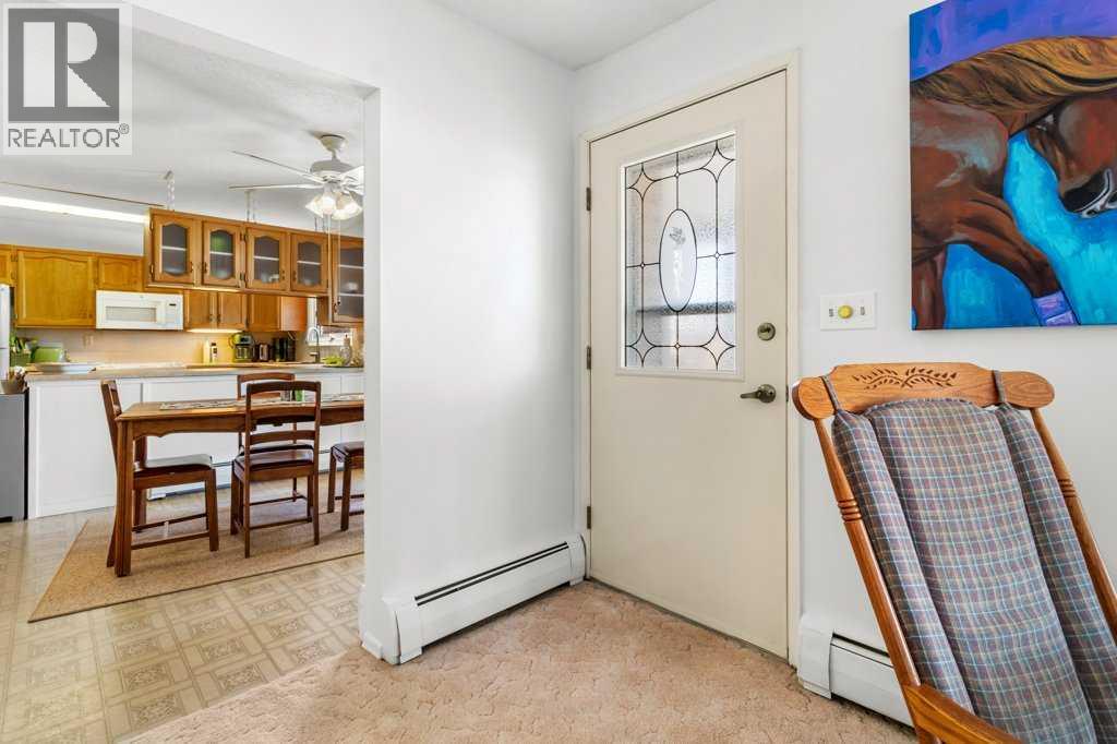 5223 53 Street, Eckville, Alberta  T0M 0X0 - Photo 9 - A2277350