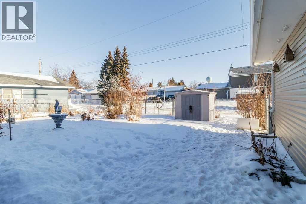 5223 53 Street, Eckville, Alberta  T0M 0X0 - Photo 24 - A2277350
