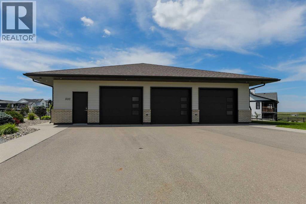500 Gold Canyon Place S, Lethbridge, Alberta  T1K 8J1 - Photo 2 - A2244004