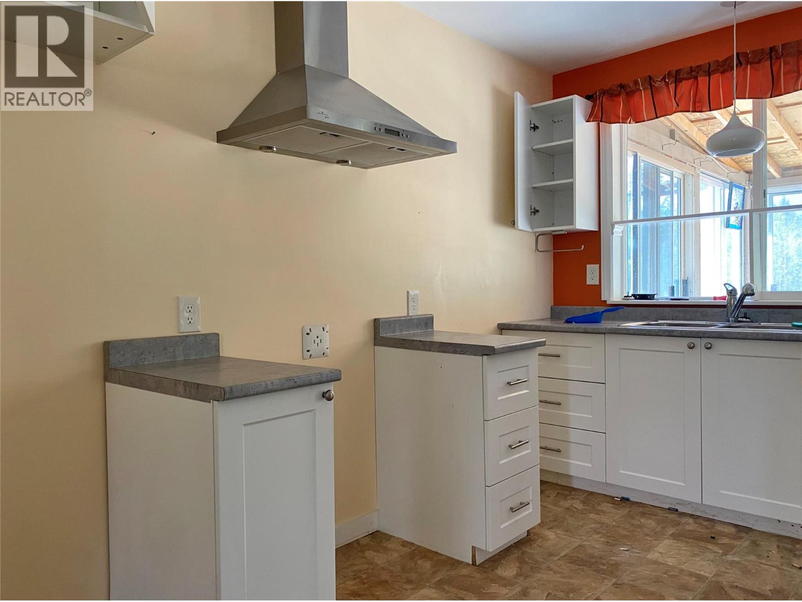 5325 33 Highway, Beaverdell, British Columbia  V0H 1A0 - Photo 24 - 10373995