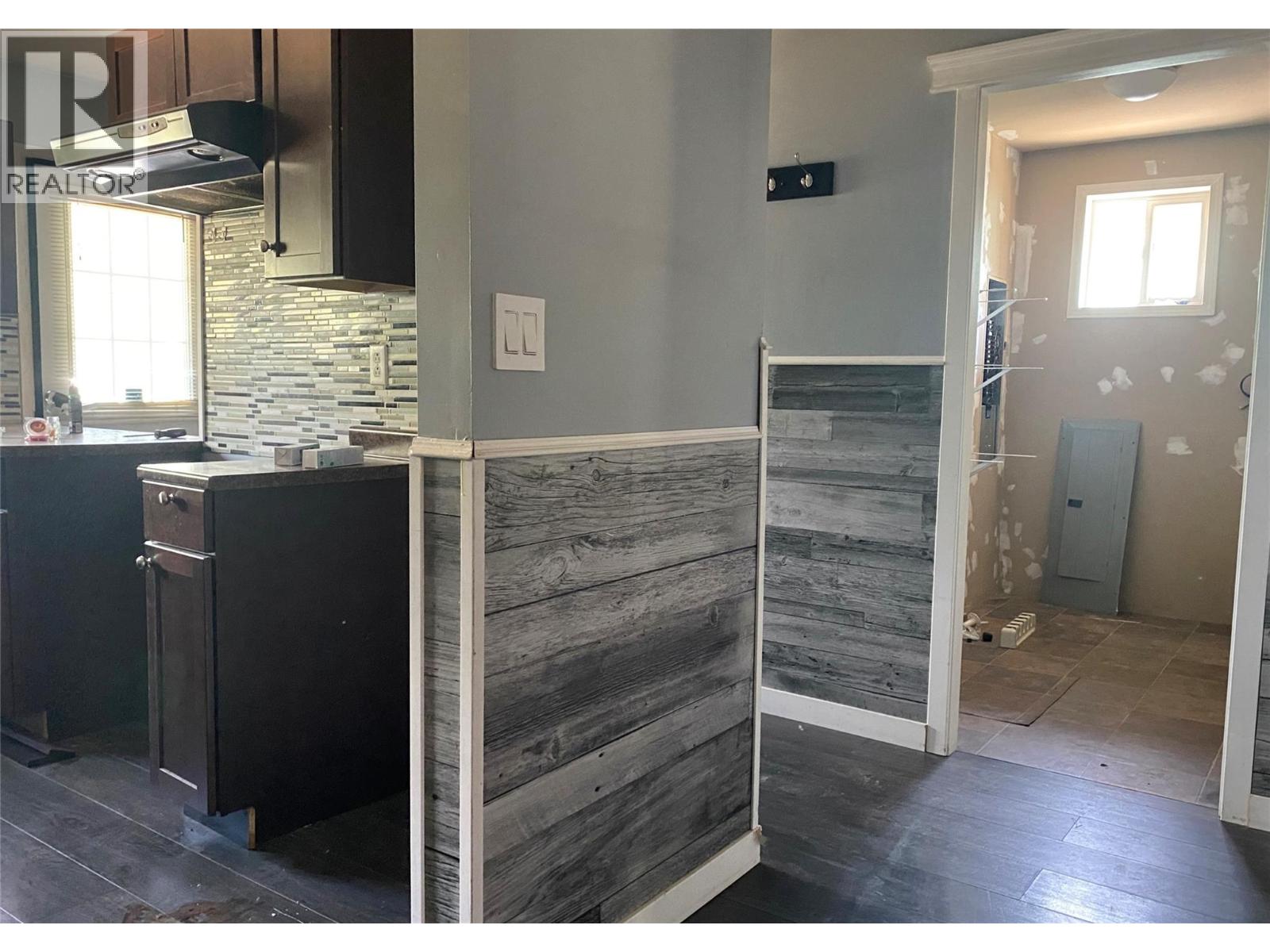 5325 33 Highway, Beaverdell, British Columbia  V0H 1A0 - Photo 12 - 10373995