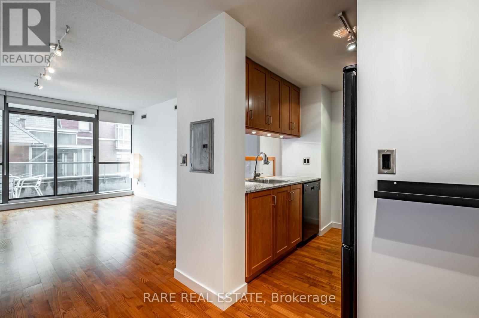 409 - 281 Mutual Street, Toronto, Ontario  M4Y 3C4 - Photo 7 - C12766010