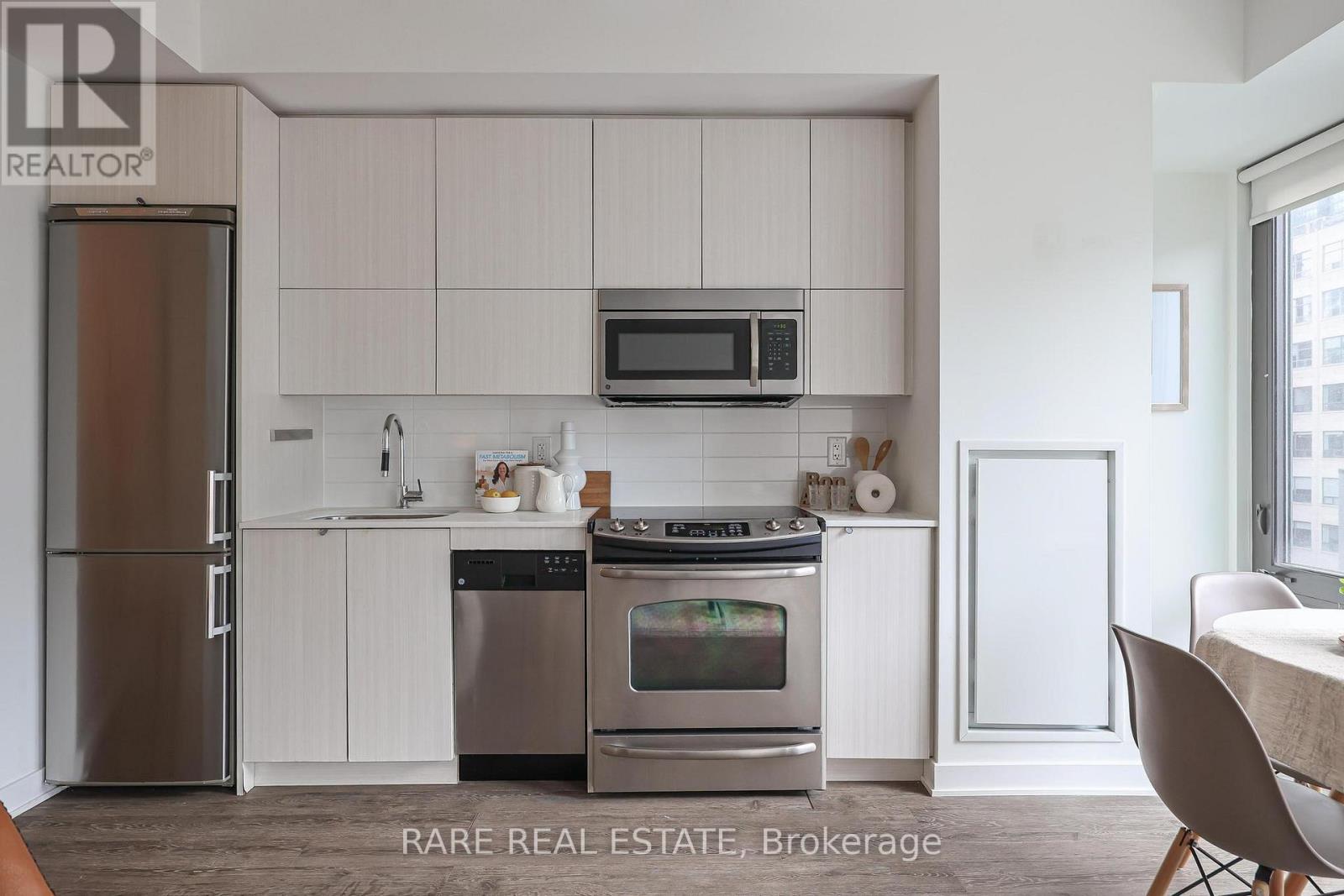 711 - 32 Camden Street, Toronto, Ontario  M5V 0G4 - Photo 3 - C12766154