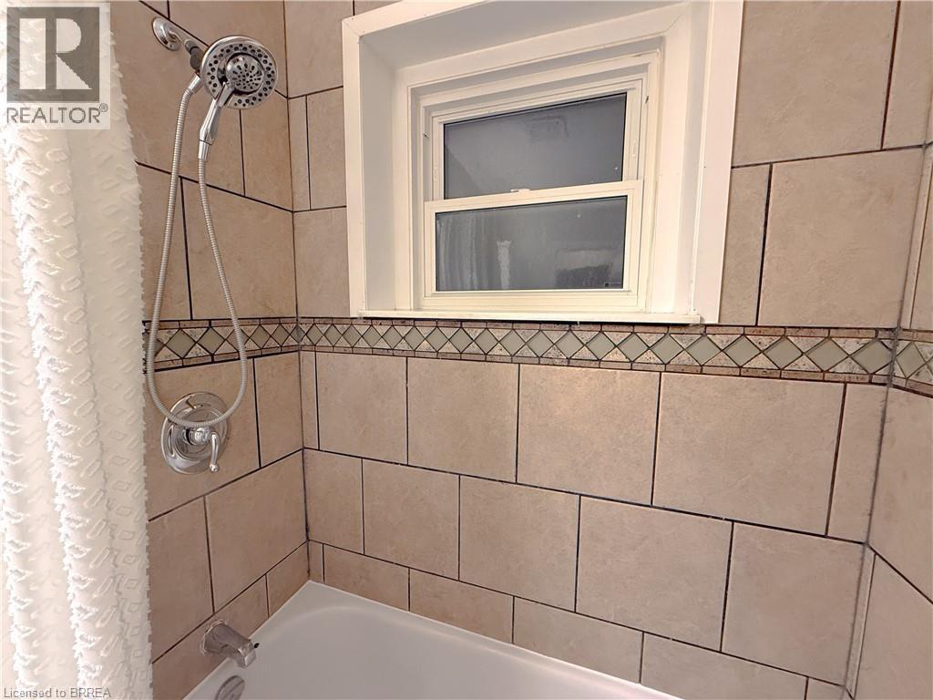 25 Drummond Street, Brantford, Ontario  N3S 5Z2 - Photo 24 - 40803562