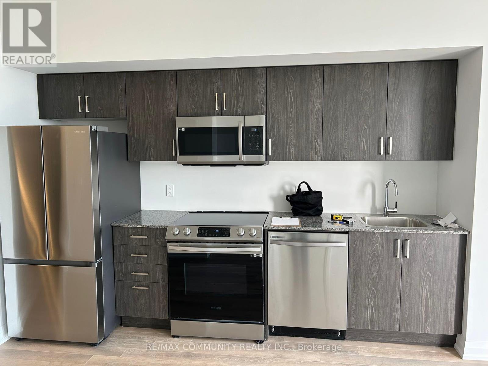 1106 - 10 Meadowglen Place, Toronto, Ontario  M1G 0A8 - Photo 4 - E12766022