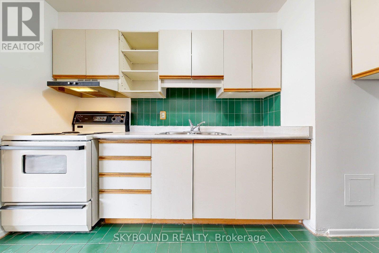 2306 - 1 Massey Square, Toronto, Ontario  M4C 5L4 - Photo 12 - E12766150