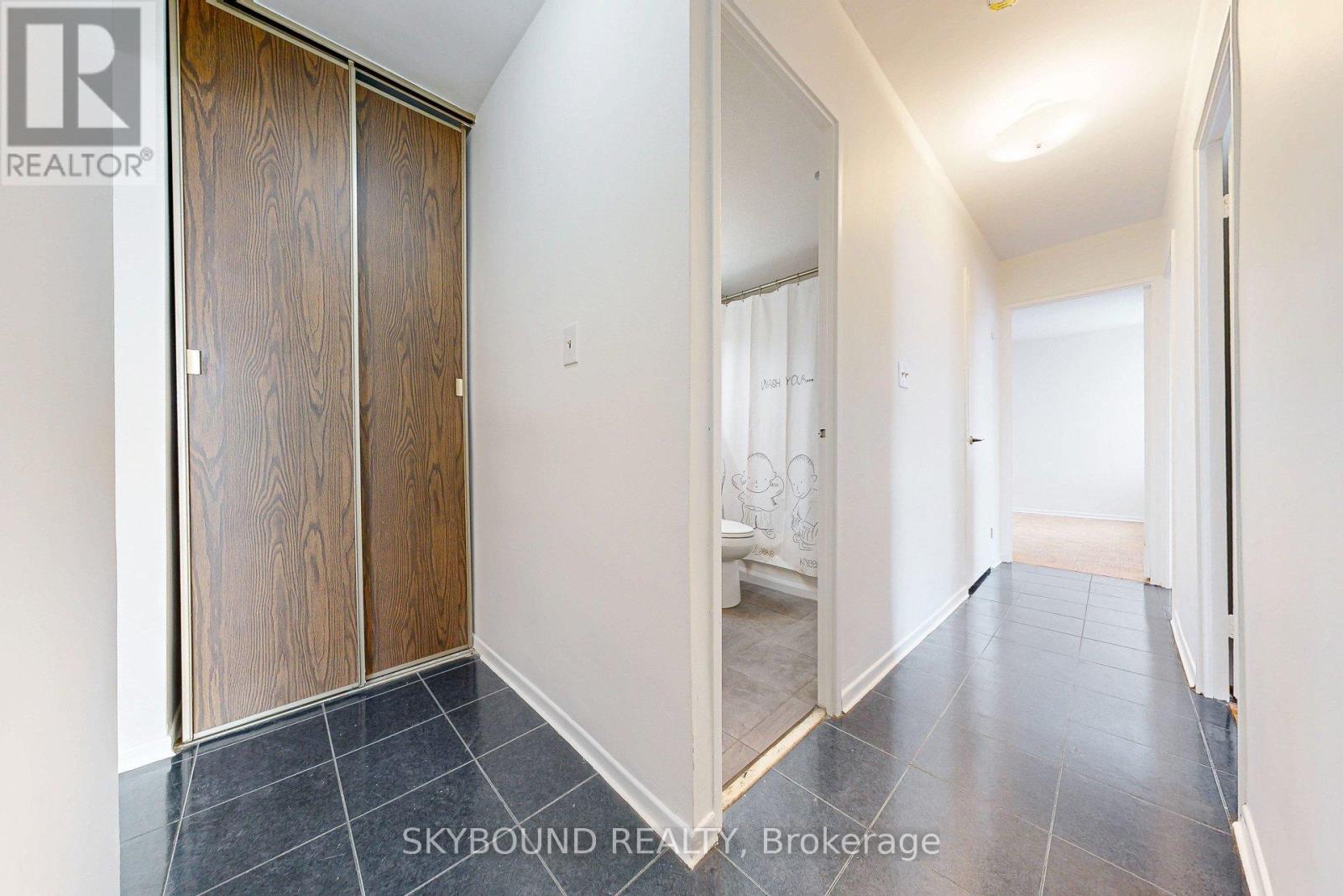 2306 - 1 Massey Square, Toronto, Ontario  M4C 5L4 - Photo 15 - E12766150