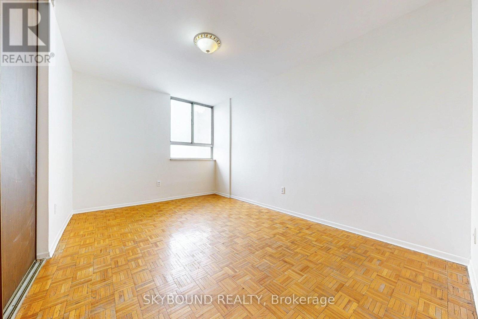 2306 - 1 Massey Square, Toronto, Ontario  M4C 5L4 - Photo 17 - E12766150