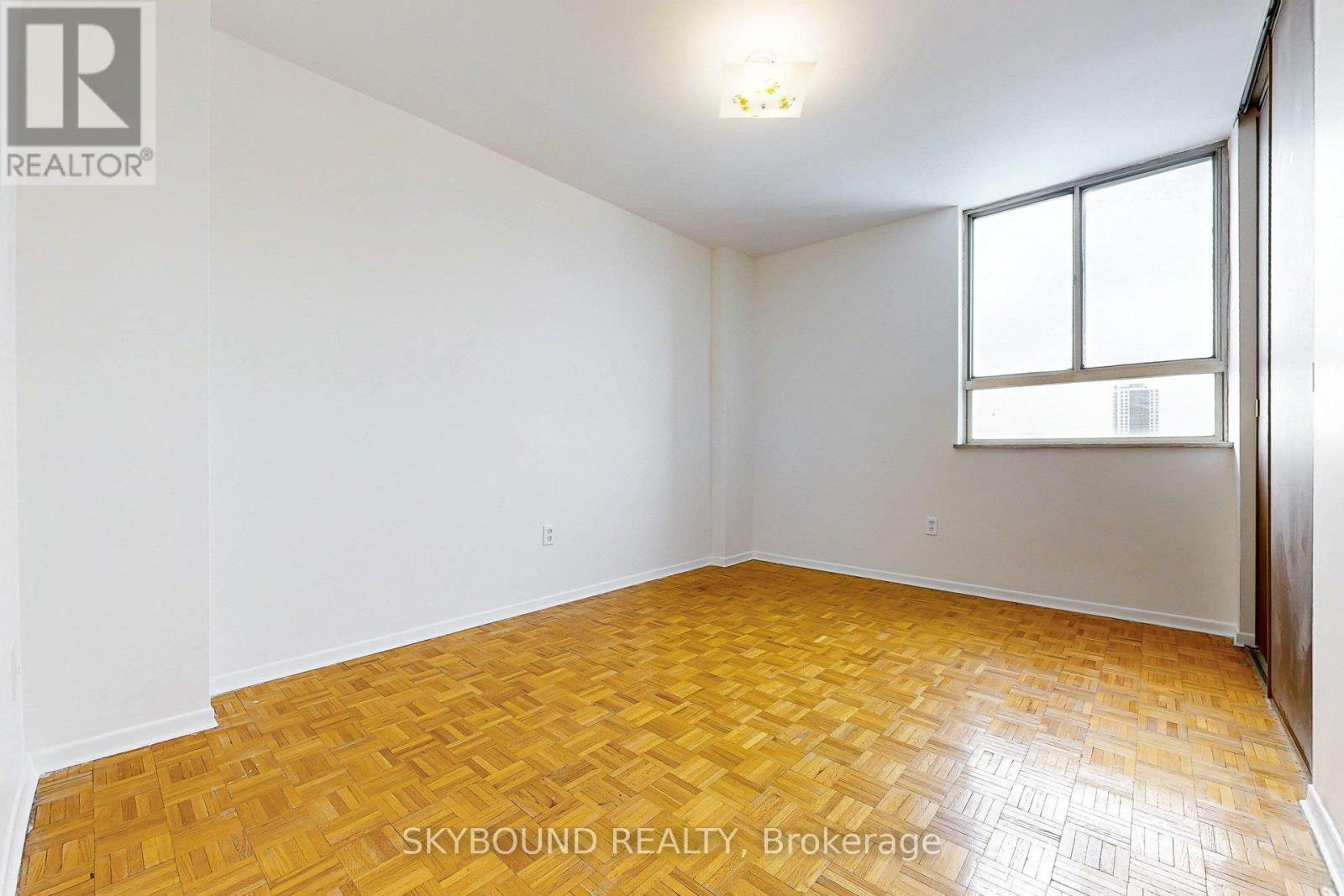 2306 - 1 Massey Square, Toronto, Ontario  M4C 5L4 - Photo 21 - E12766150