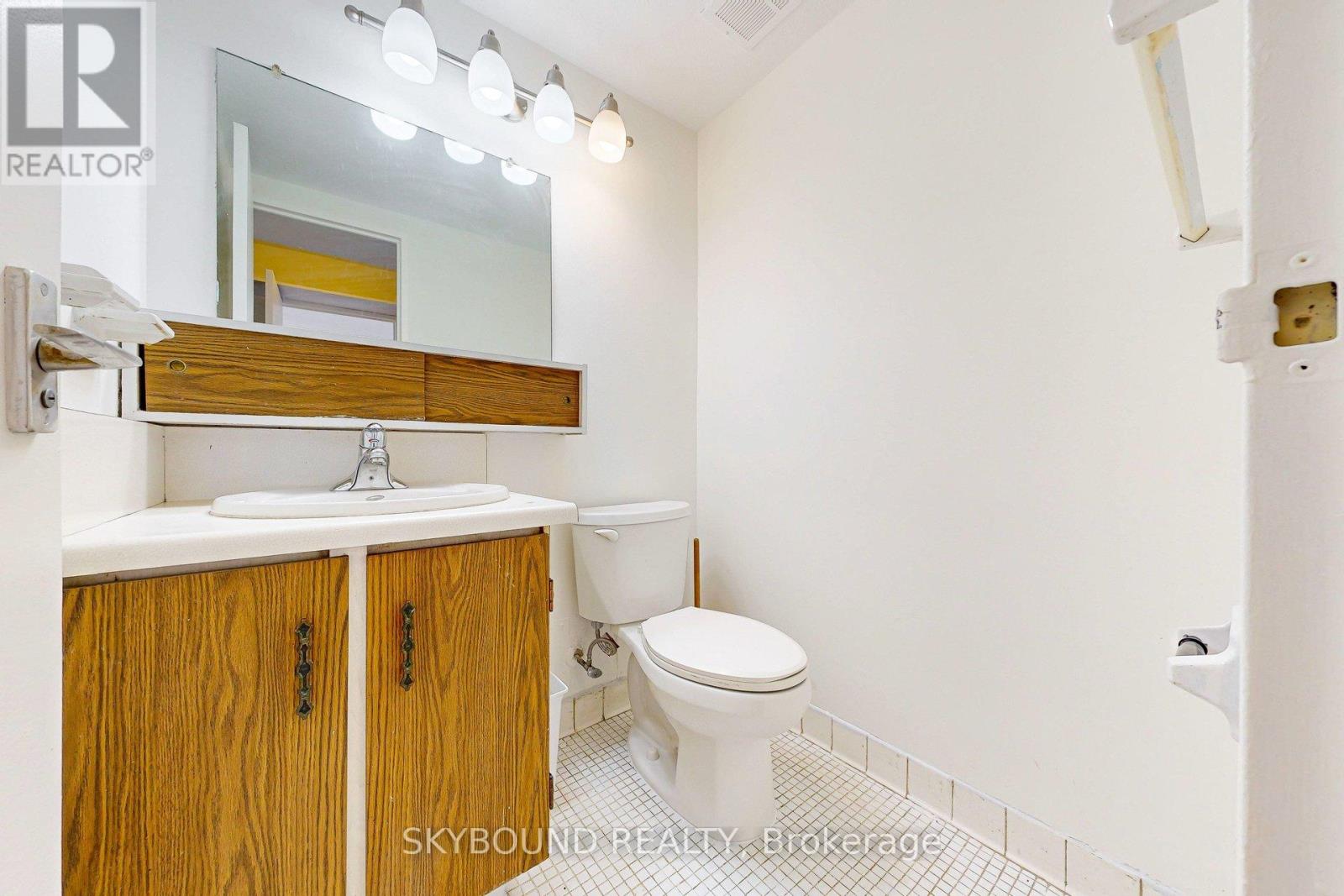 2306 - 1 Massey Square, Toronto, Ontario  M4C 5L4 - Photo 31 - E12766150