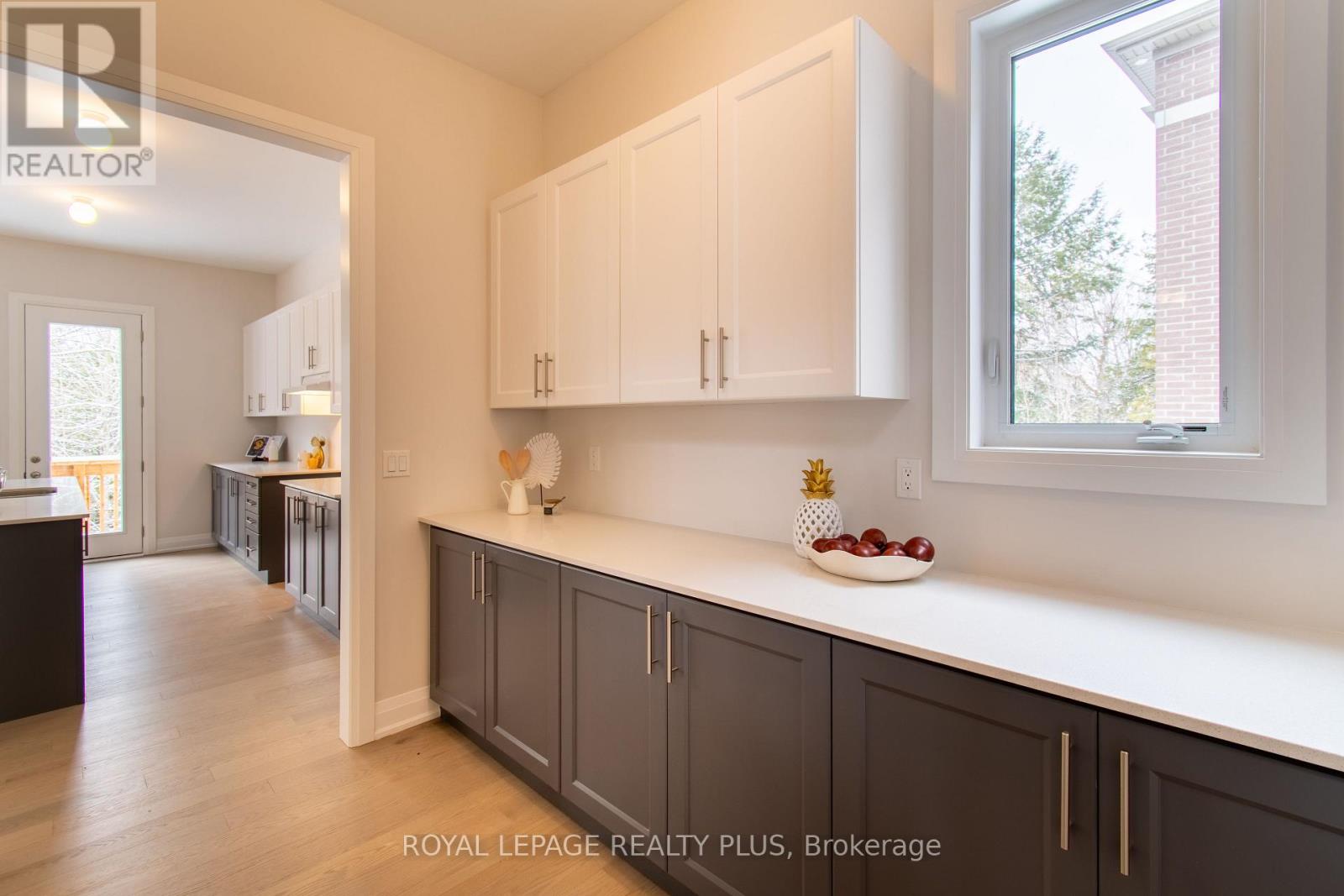 980 Church Drive, Innisfil (Lefroy), Ontario  L0L 1W0 - Photo 23 - N12766068