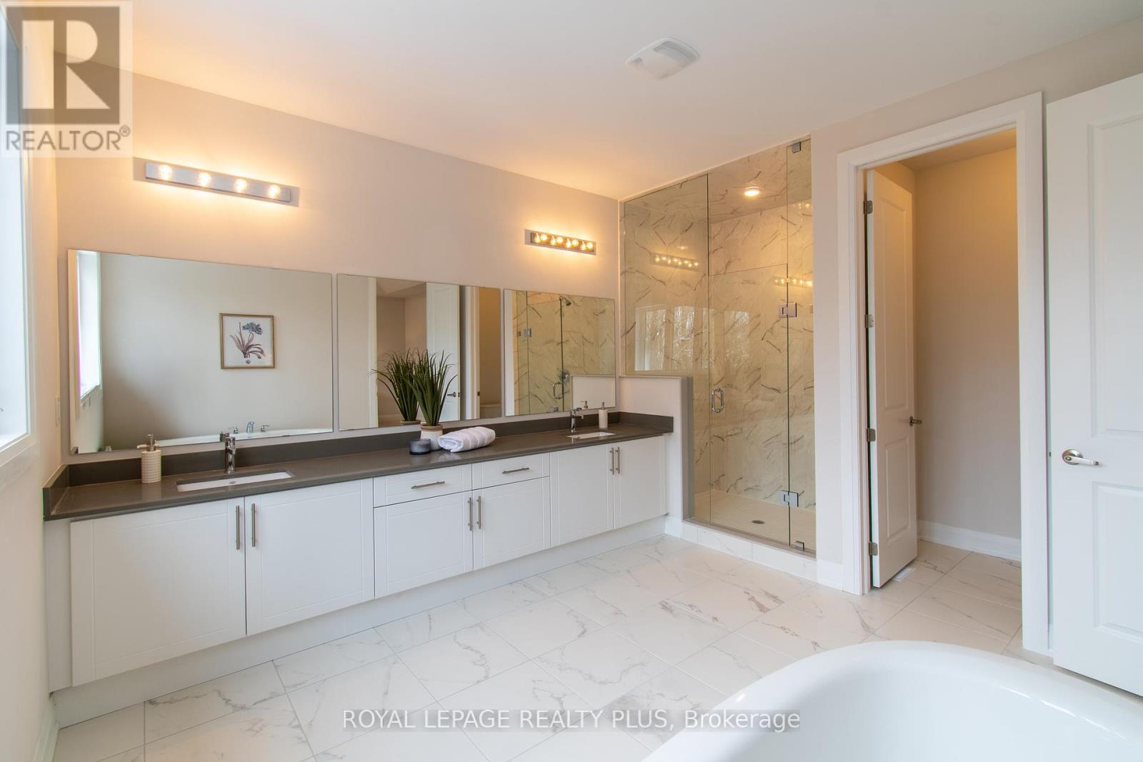 980 Church Drive, Innisfil (Lefroy), Ontario  L0L 1W0 - Photo 37 - N12766068