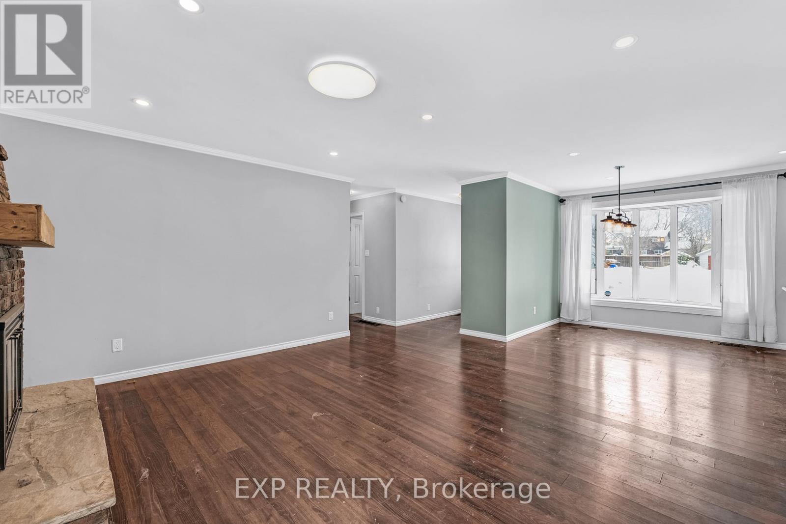 183 Spring Road, Georgina, Ontario  L4P 2K7 - Photo 11 - N12766096