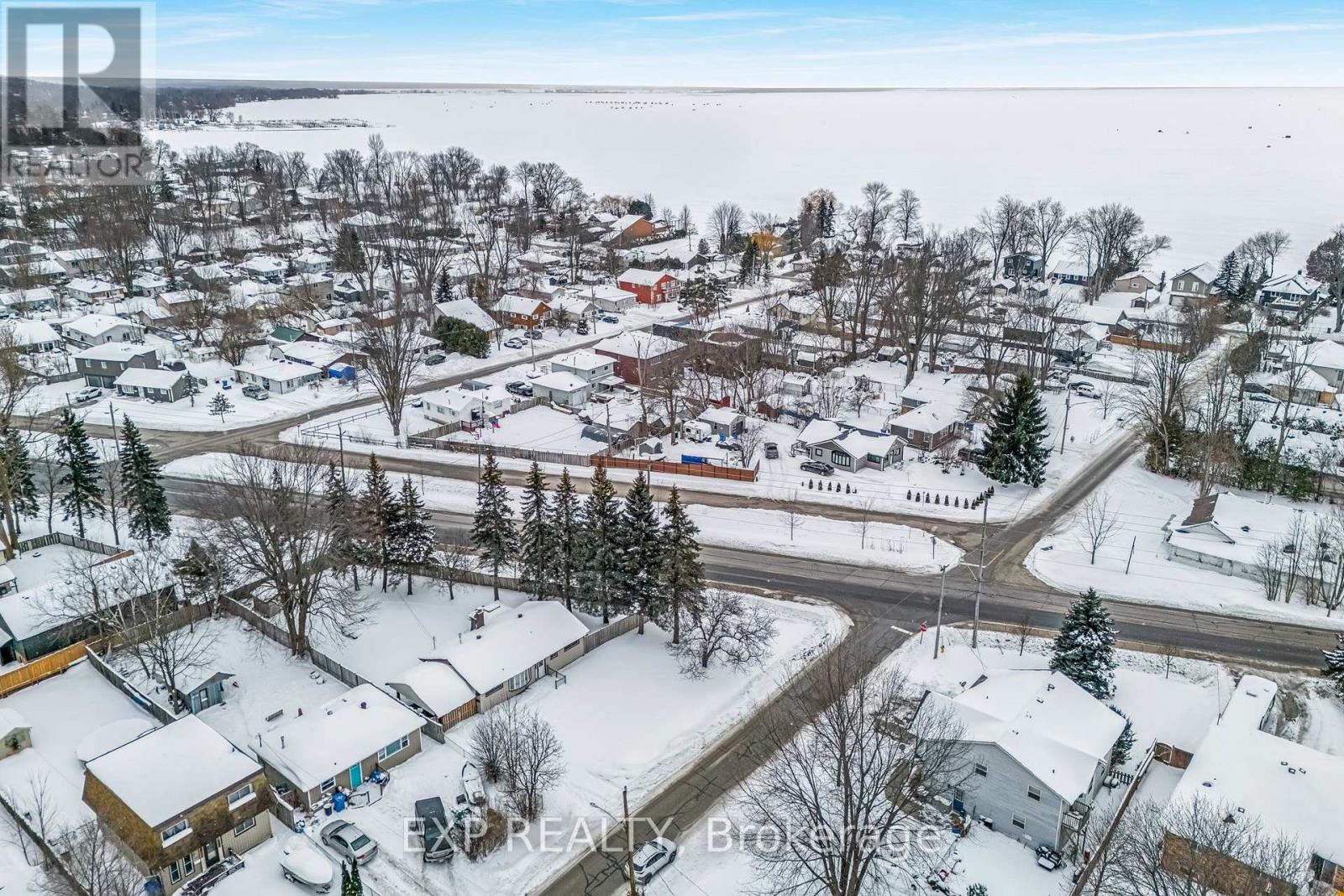 183 Spring Road, Georgina, Ontario  L4P 2K7 - Photo 39 - N12766096