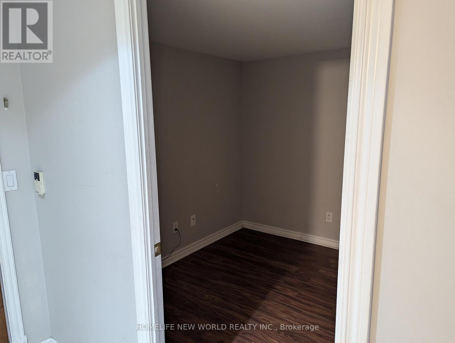 301 - 130 Pond Drive, Markham, Ontario  L3T 7W5 - Photo 15 - N12766124