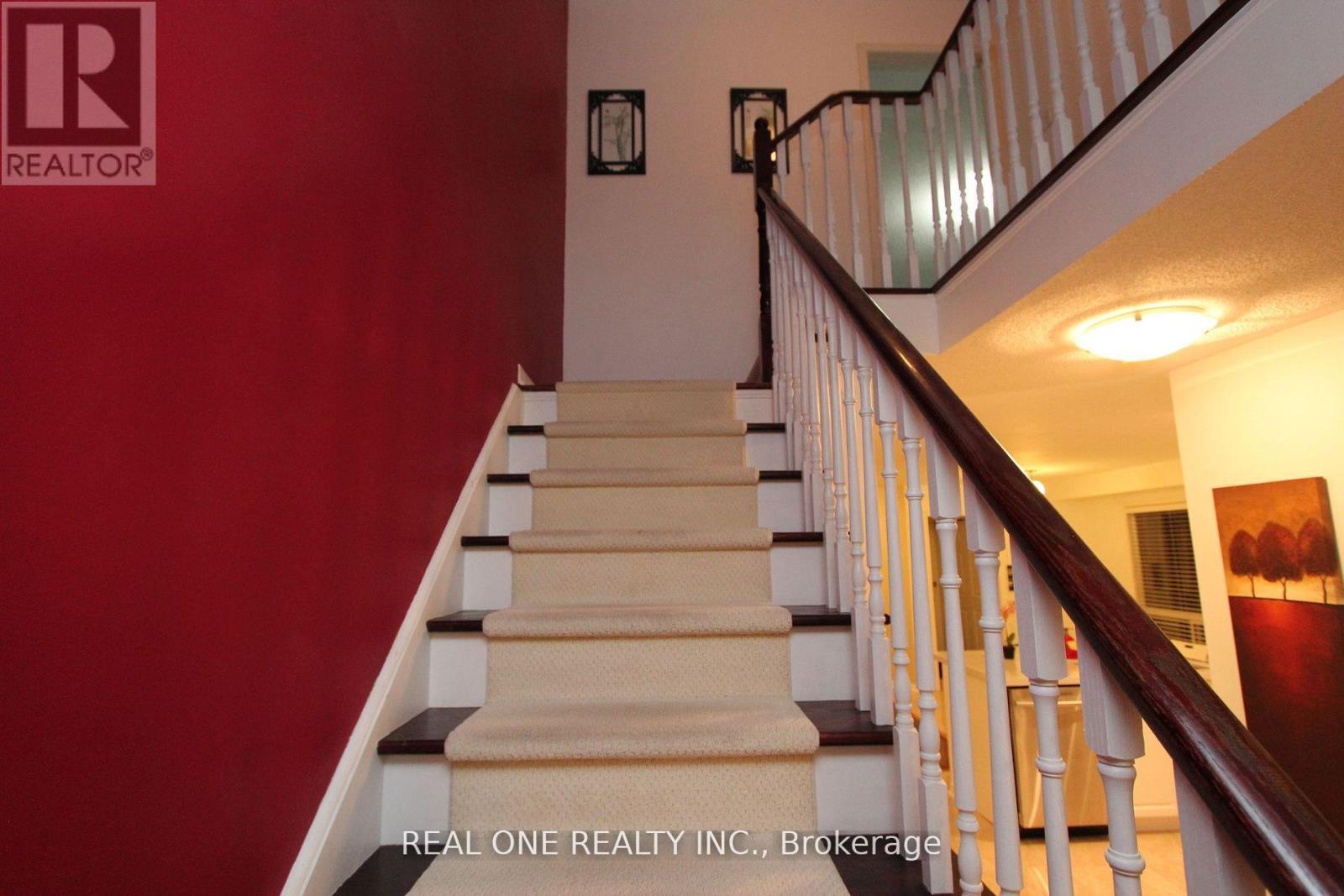 287 Bantry Avenue, Richmond Hill, Ontario  L4B 4M8 - Photo 8 - N12766166