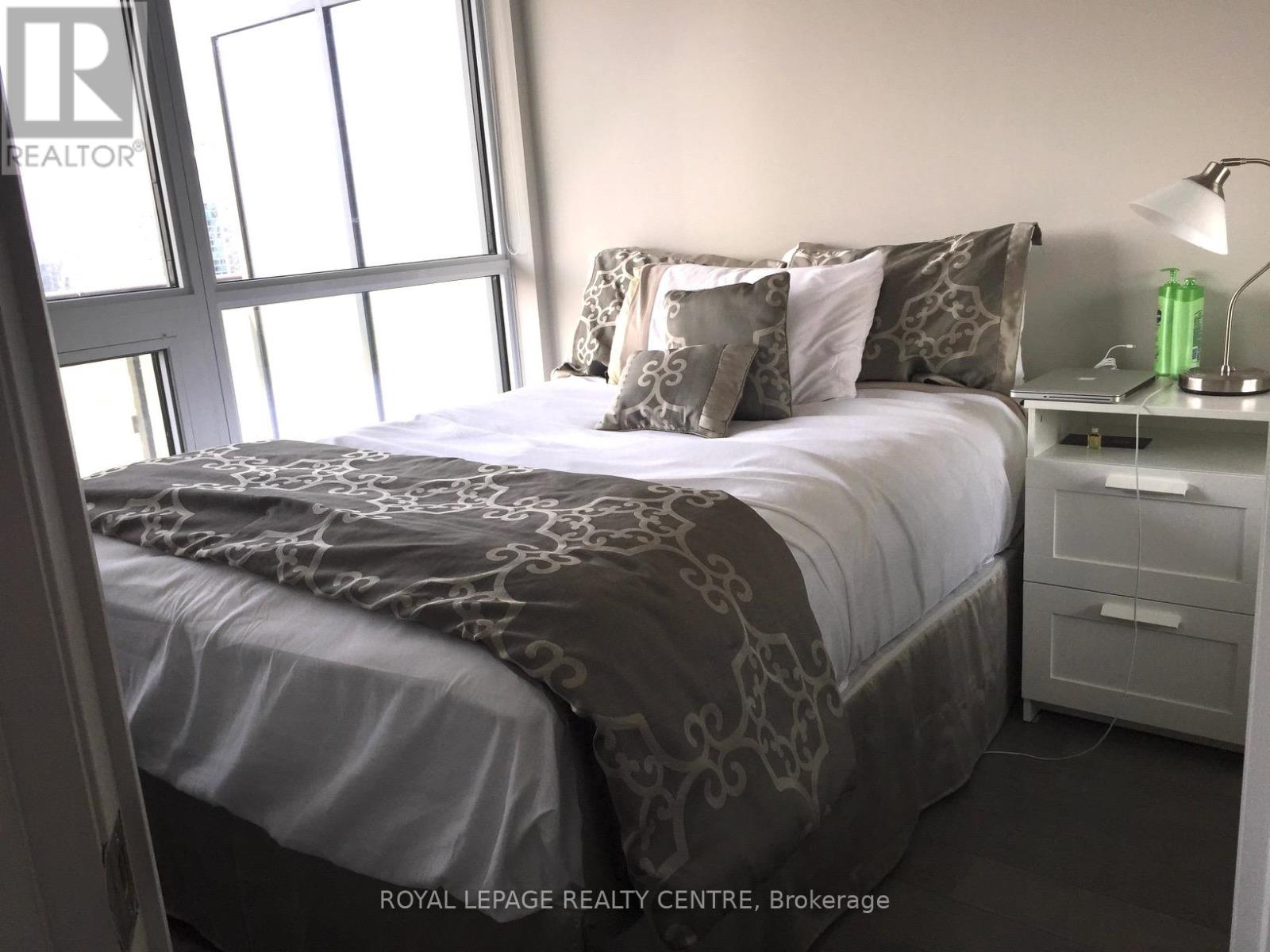 2706 - 8 Mercer Street, Toronto (Waterfront Communities), Ontario  M5V 0C4 - Photo 10 - C12756750