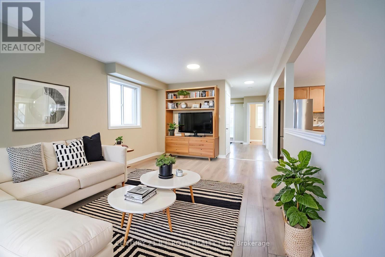 194 Sundew Drive, Barrie (Holly), Ontario  L4N 9Z3 - Photo 6 - S12766044