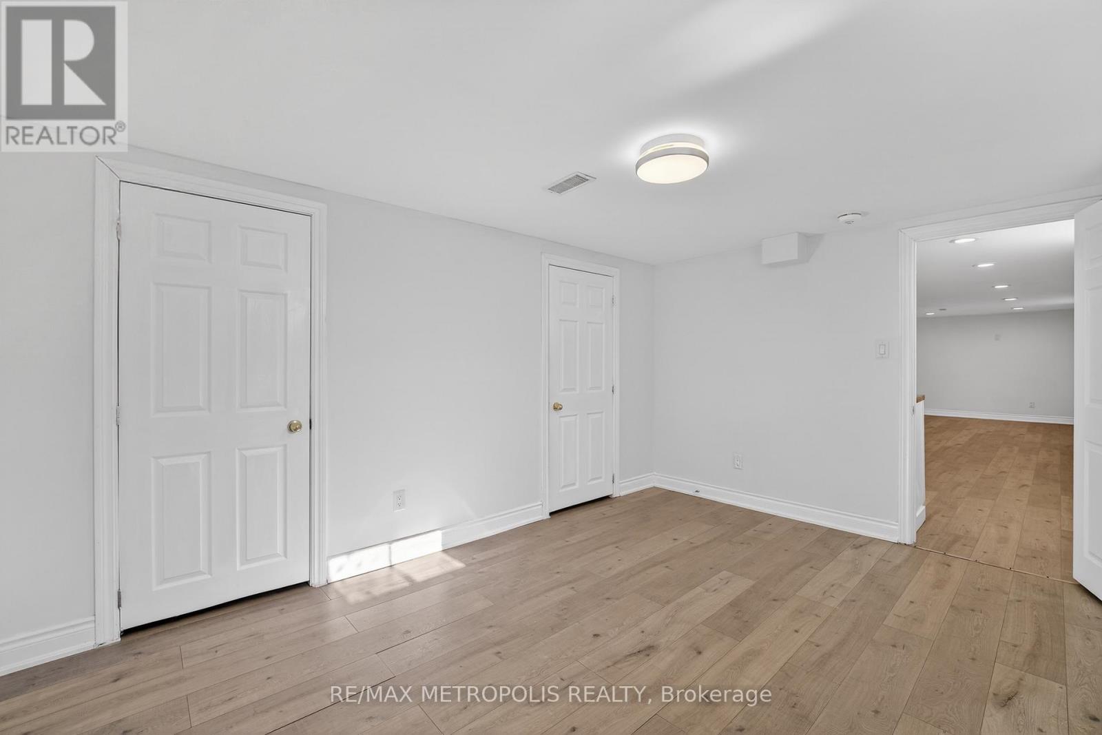 Bsmt - 266 Napier Street, Barrie, Ontario  L4M 1X9 - Photo 7 - S12766156