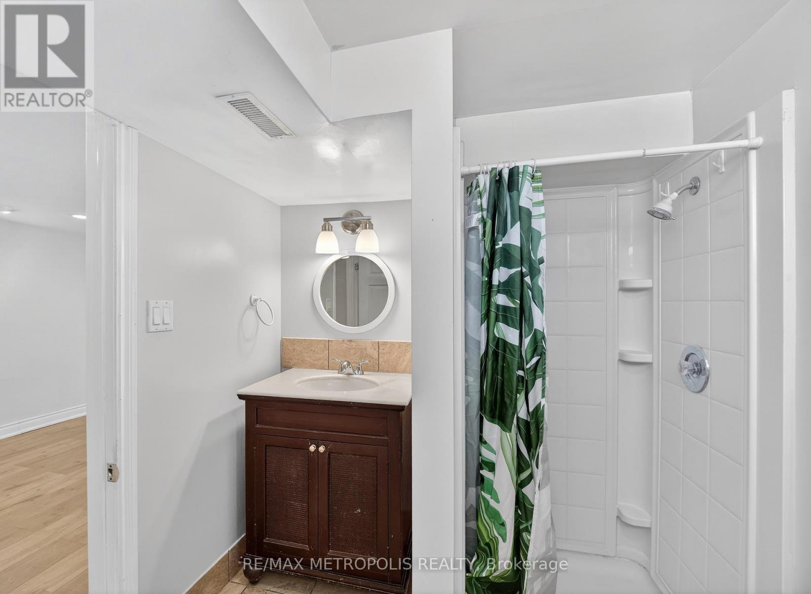 Bsmt - 266 Napier Street, Barrie, Ontario  L4M 1X9 - Photo 9 - S12766156