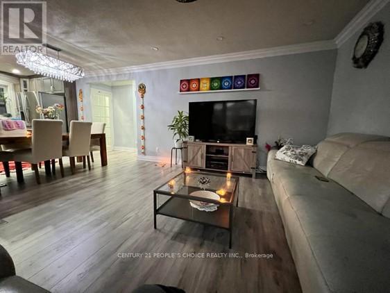 9 Holbeach Road, Toronto, Ontario  M9W 3K2 - Photo 3 - W12750446